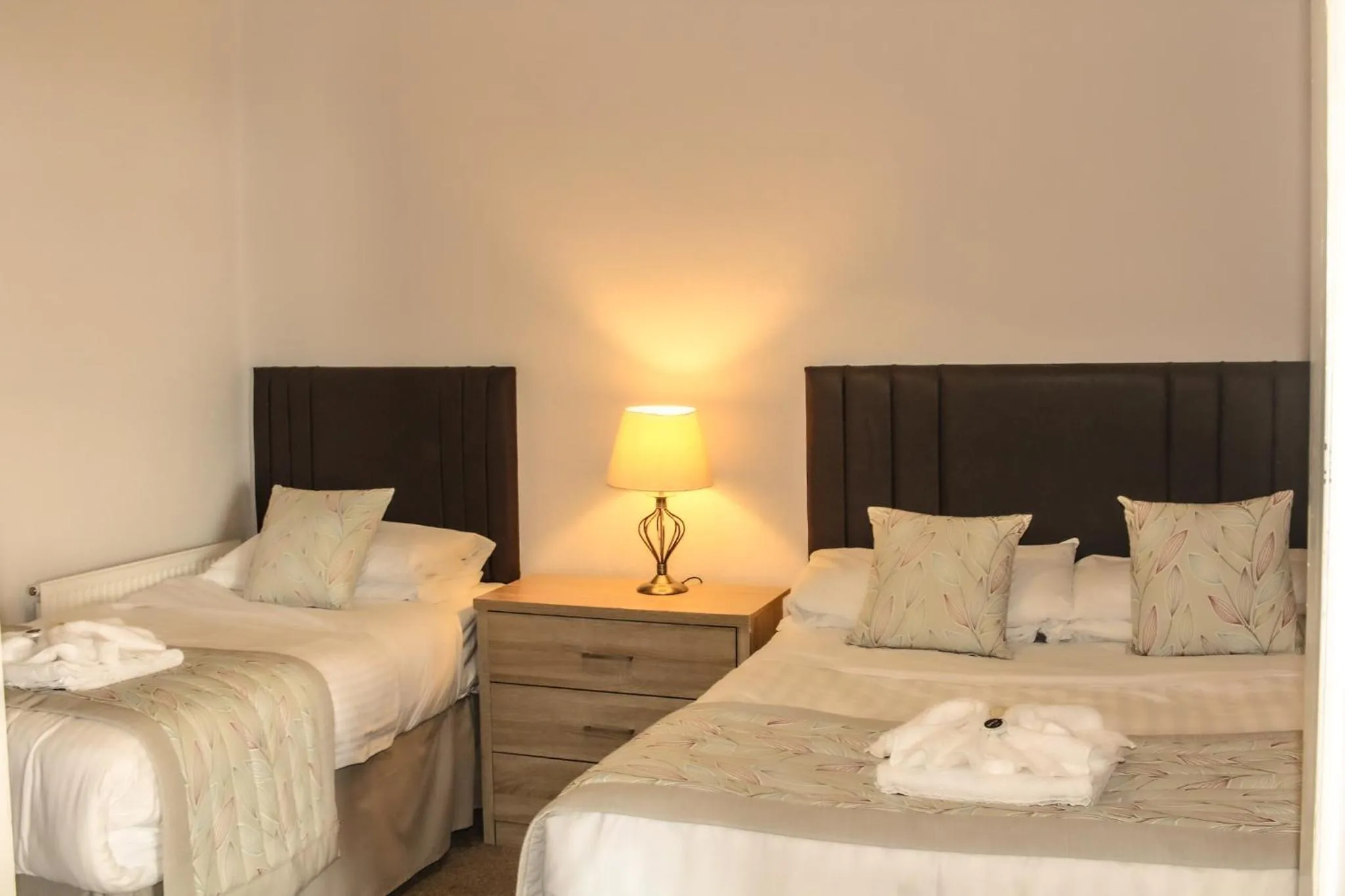 Bedroom, Bed in The Heritage Hotel