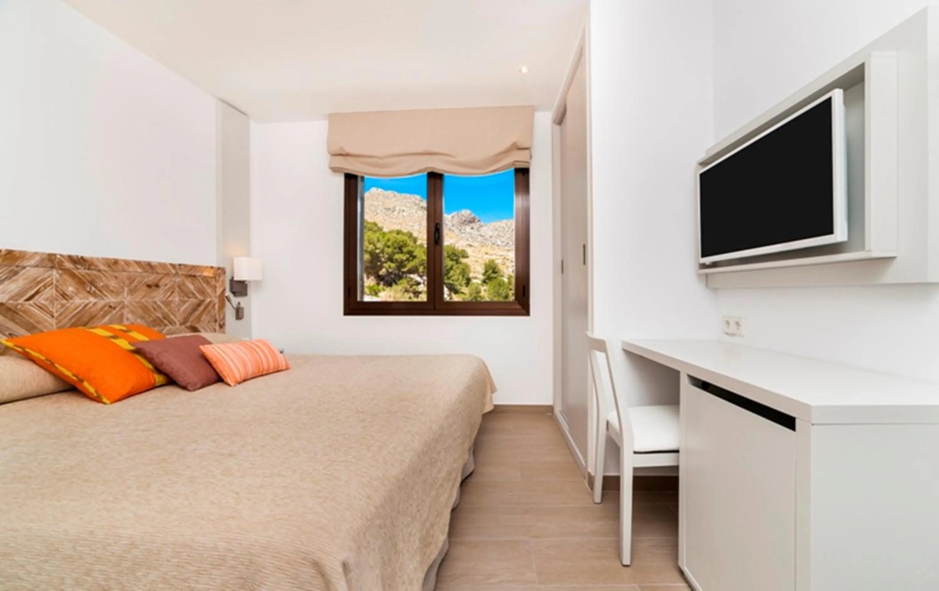 TV and multimedia, Bed in Hoposa Niu