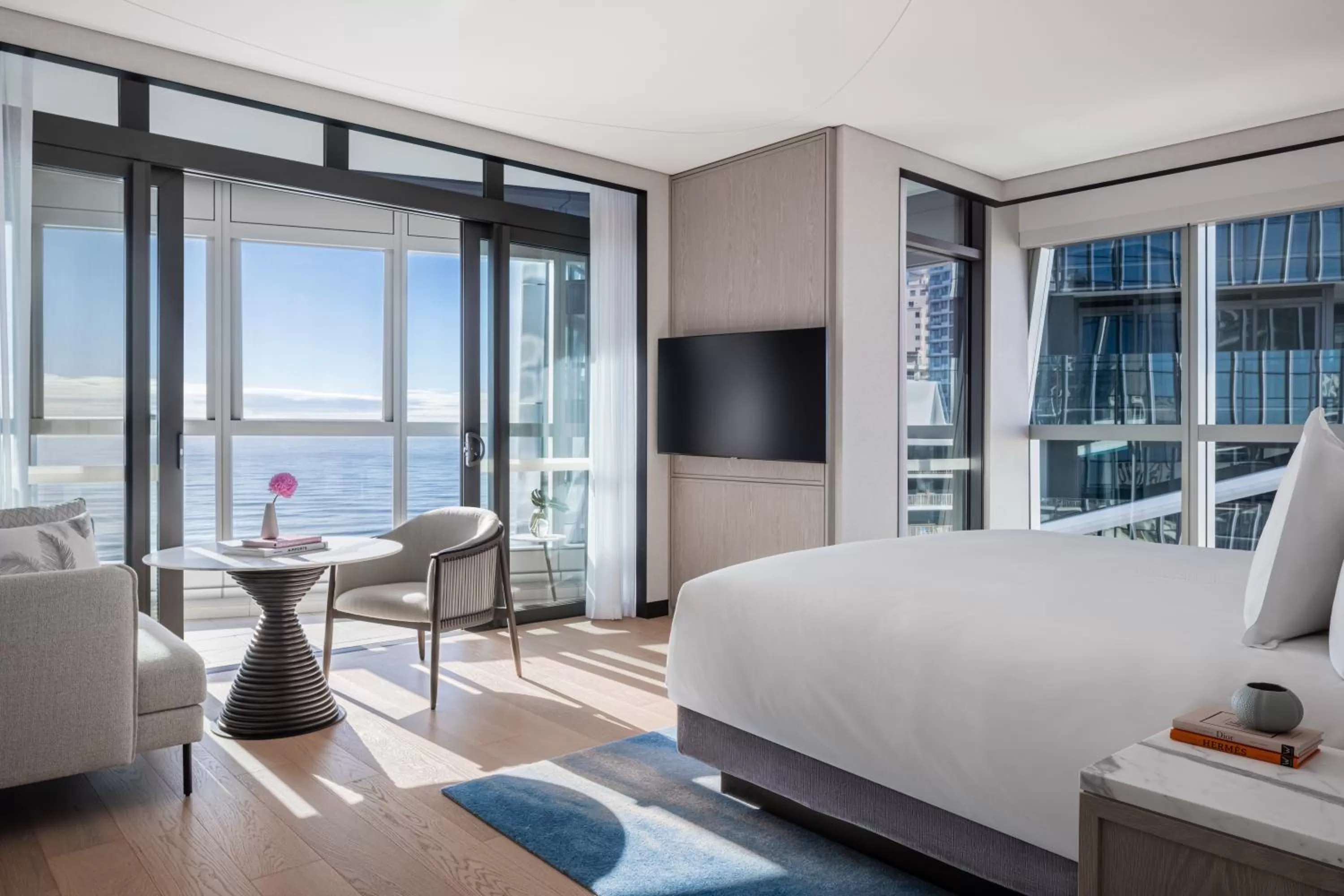 Bedroom, Bed in The Langham, Gold Coast and Jewel Residences