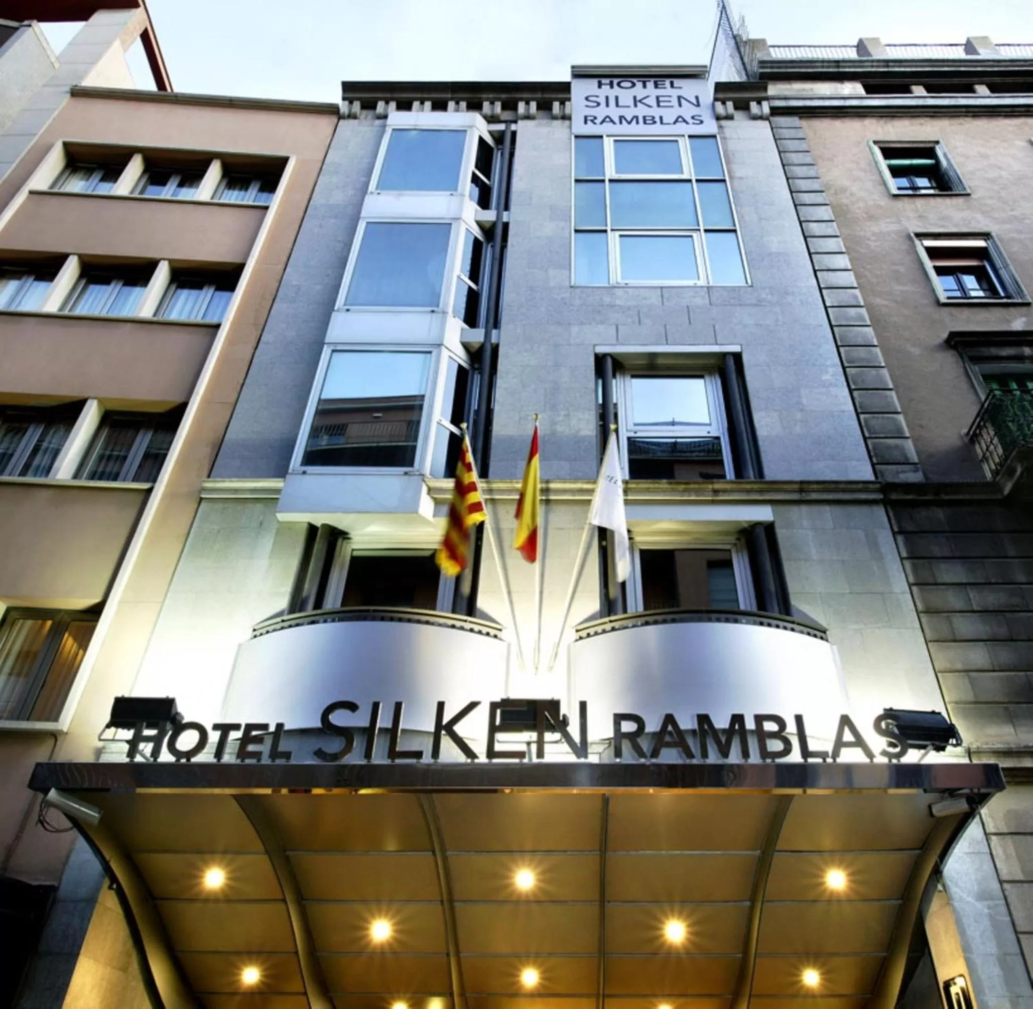 Facade/entrance in Silken Ramblas