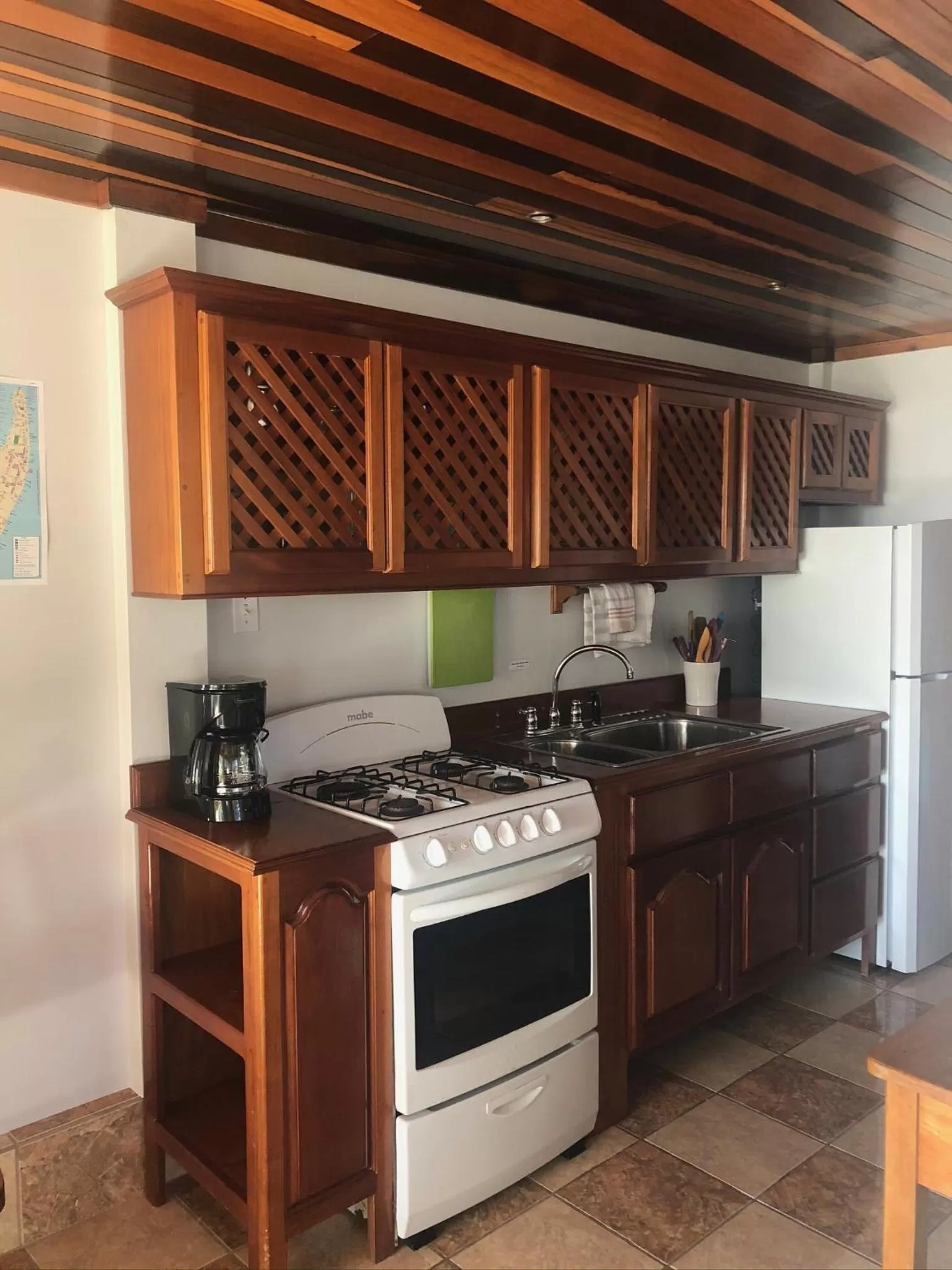 Kitchen/Kitchenette in Colinda Cabanas