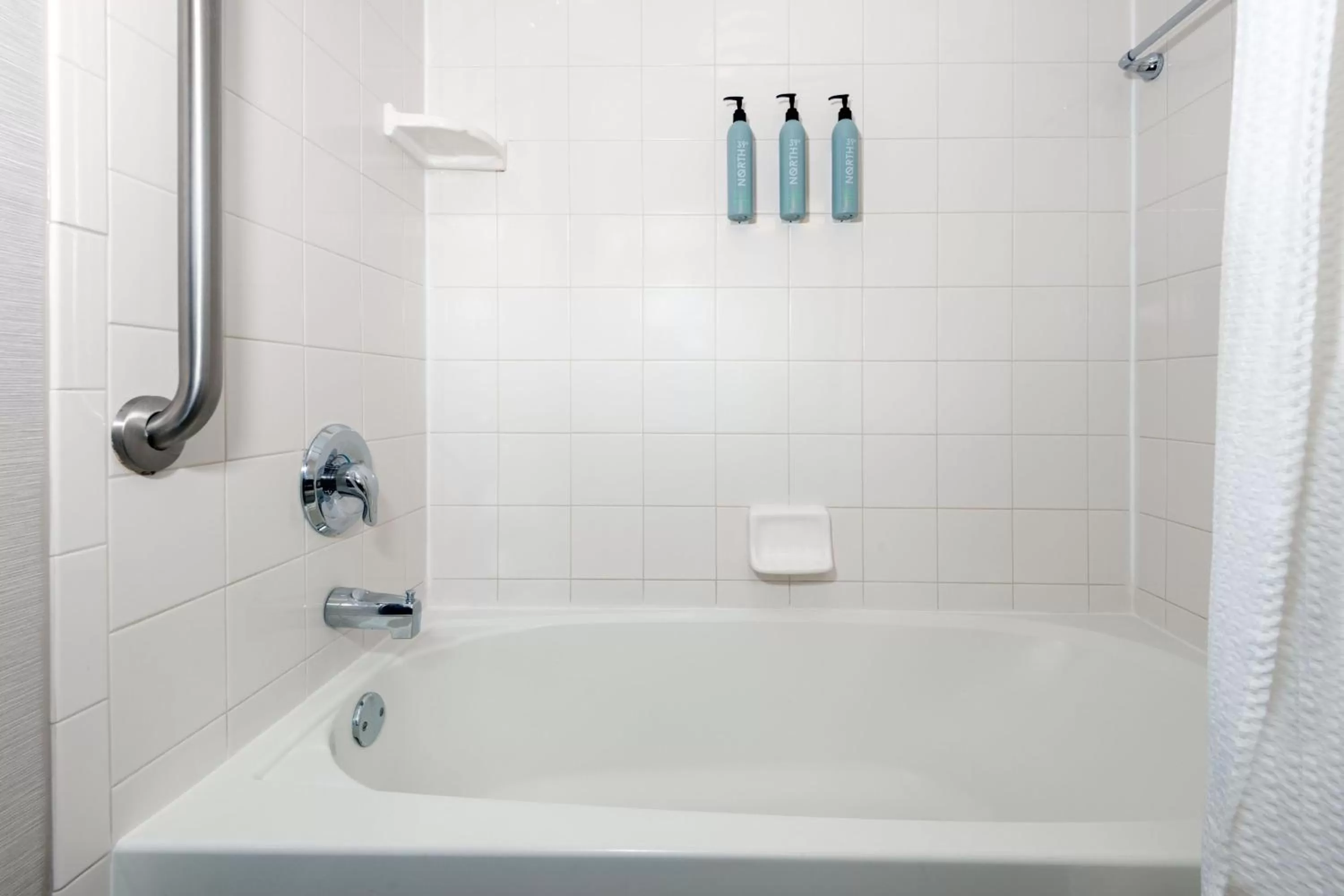 Photo of the whole room in Courtyard by Marriott Sarasota at University Town Center