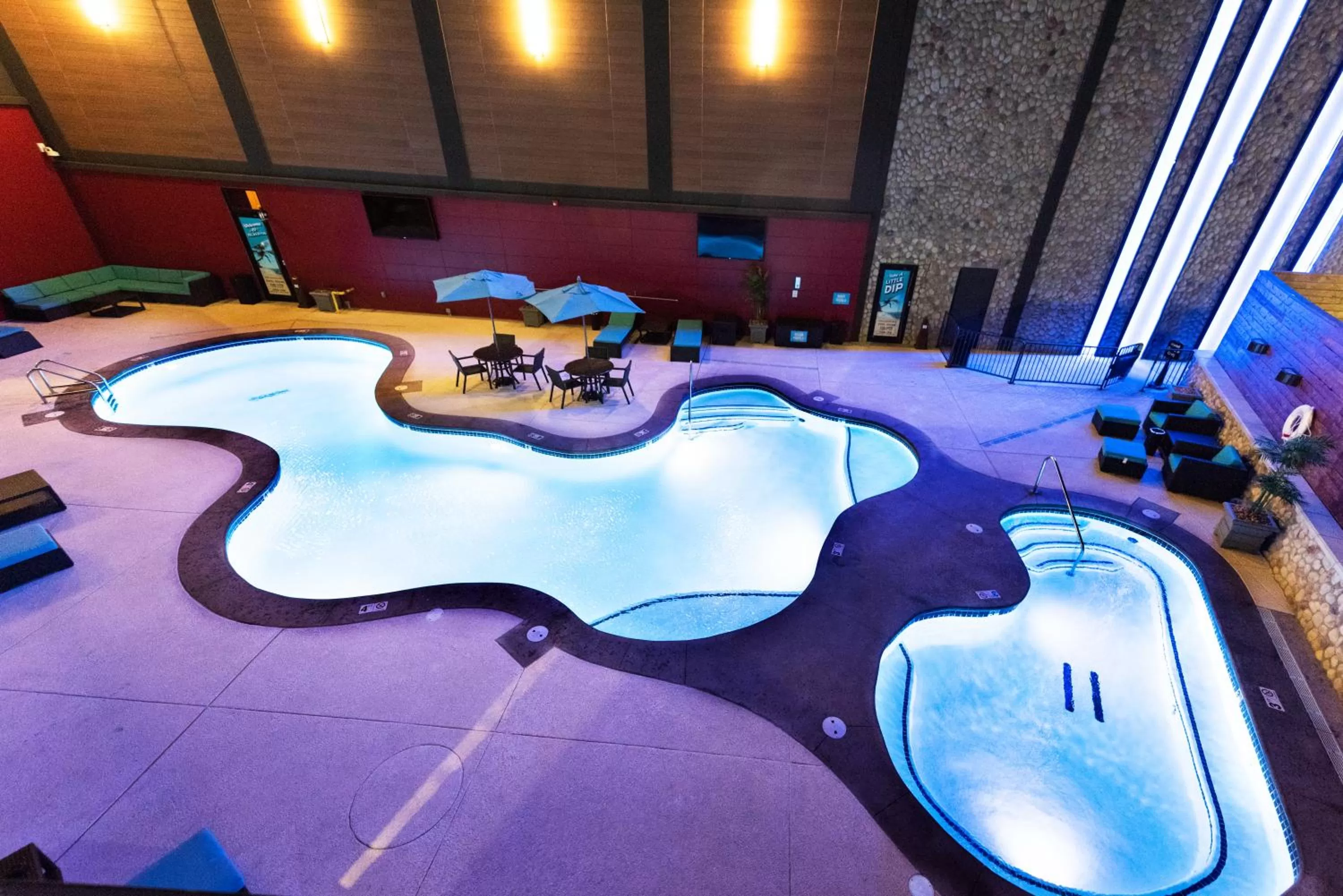 Hot Tub in Cherokee Casino Hotel Roland