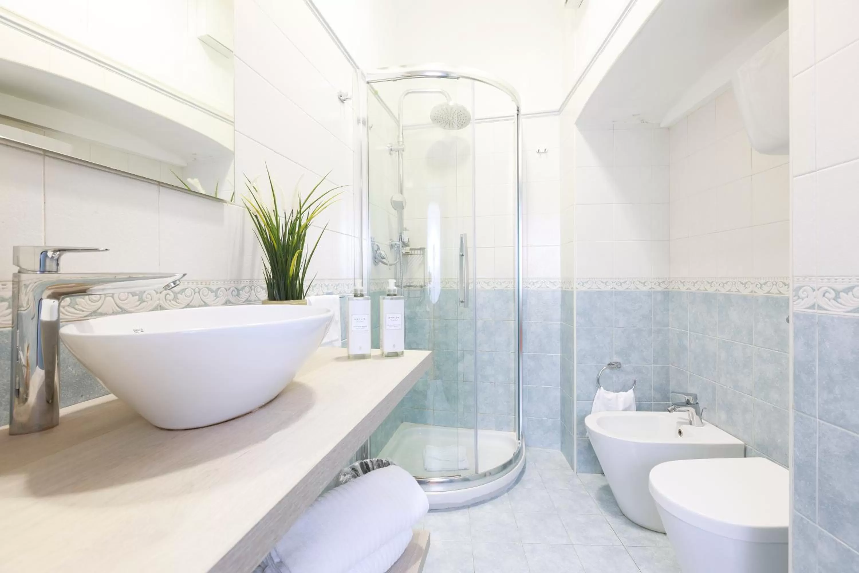 Shower in Boutique Hotel Anahi