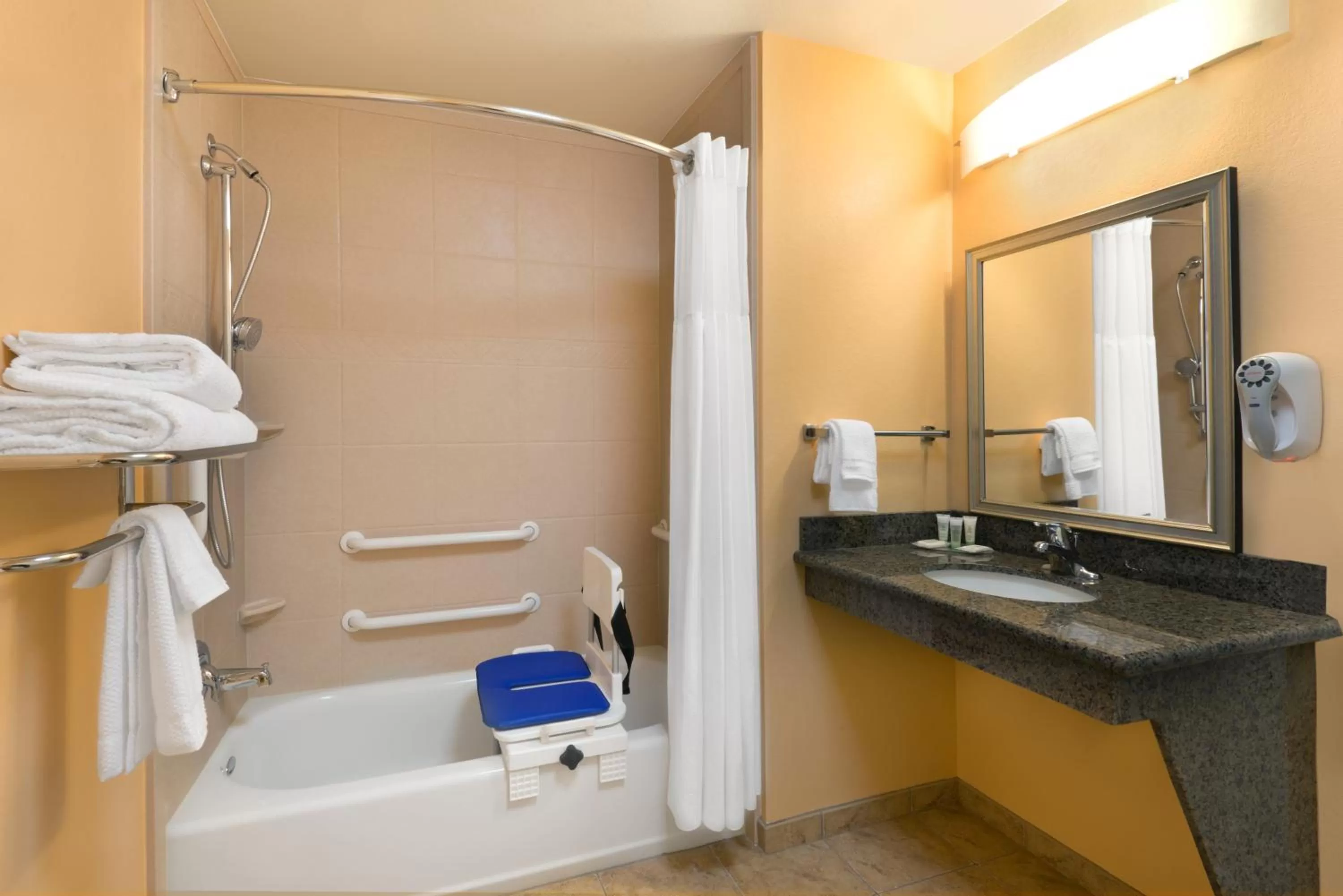 Queen Studio - Disability Access in Staybridge Suites Tucson Airport, an IHG Hotel