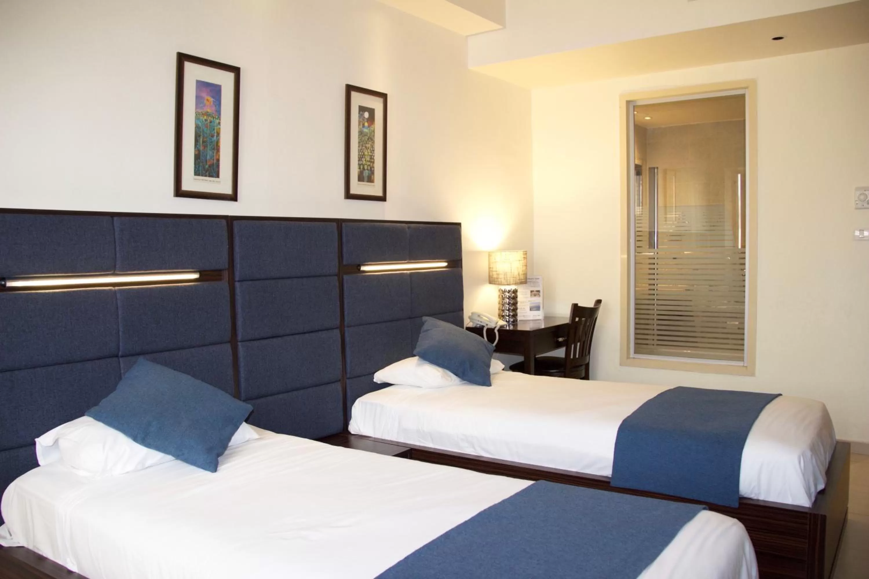 Bedroom, Bed in National Hotel - Jerusalem