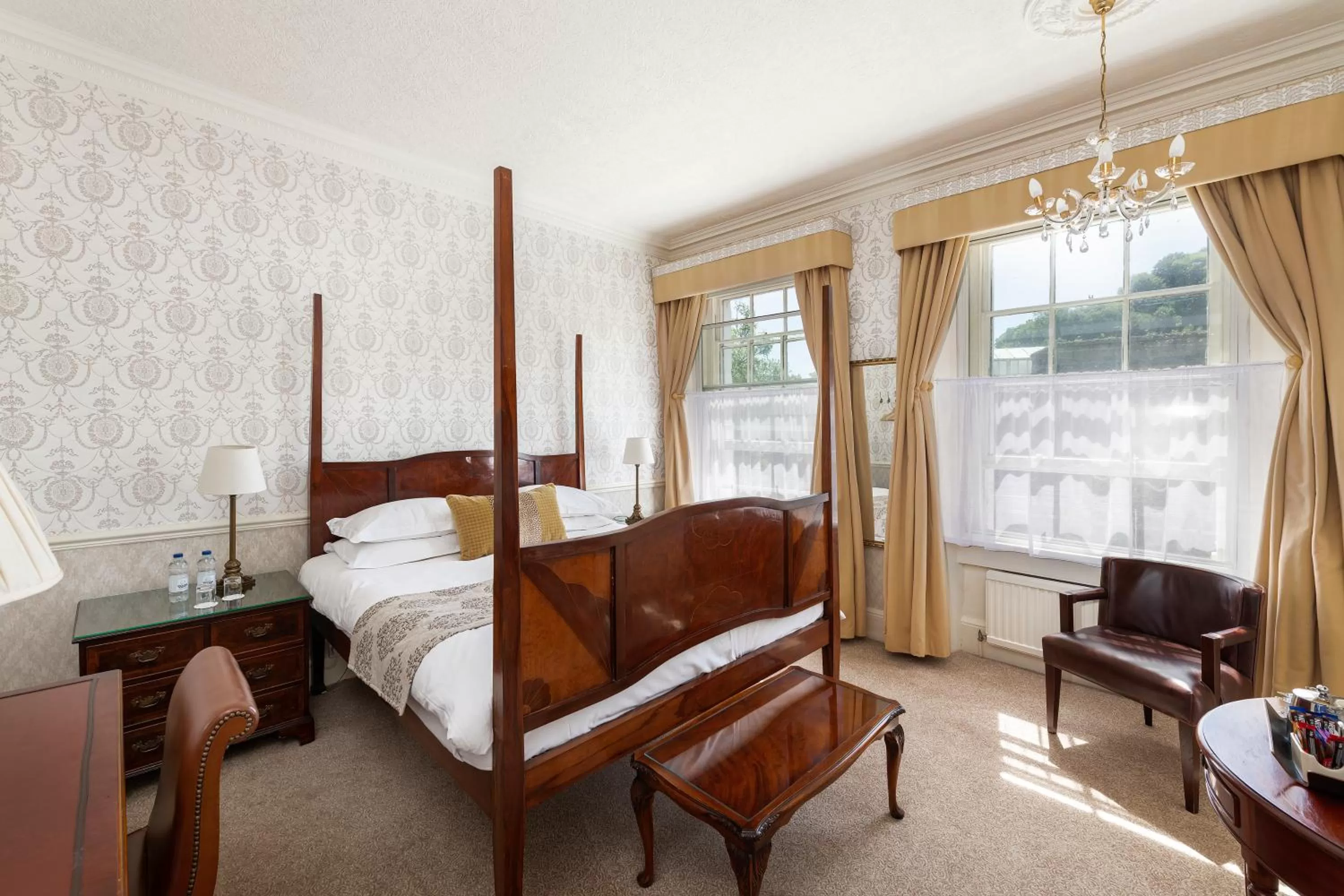 Bedroom in Royal Hotel