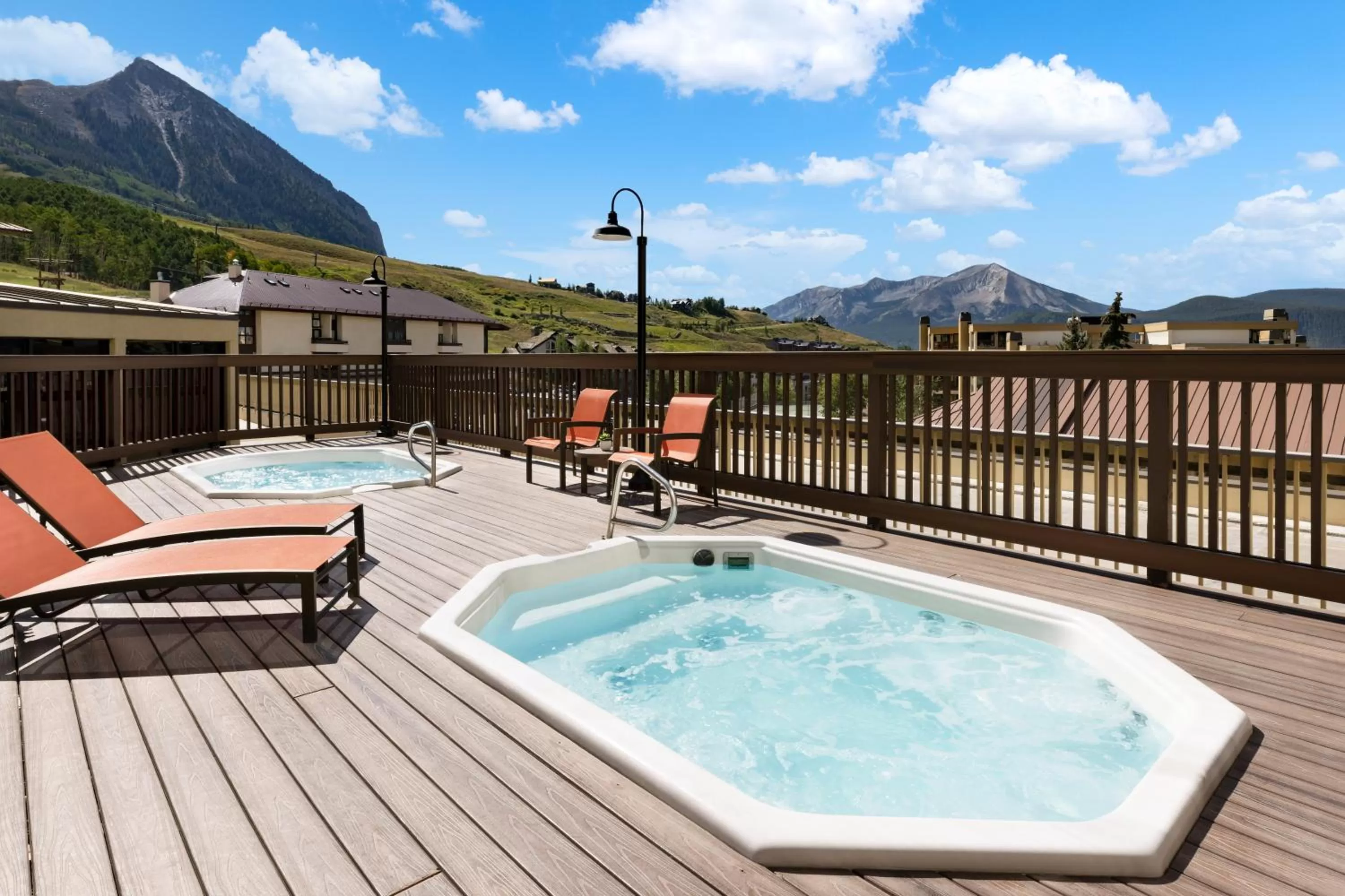 Hot Tub in Elevation Hotel & Spa