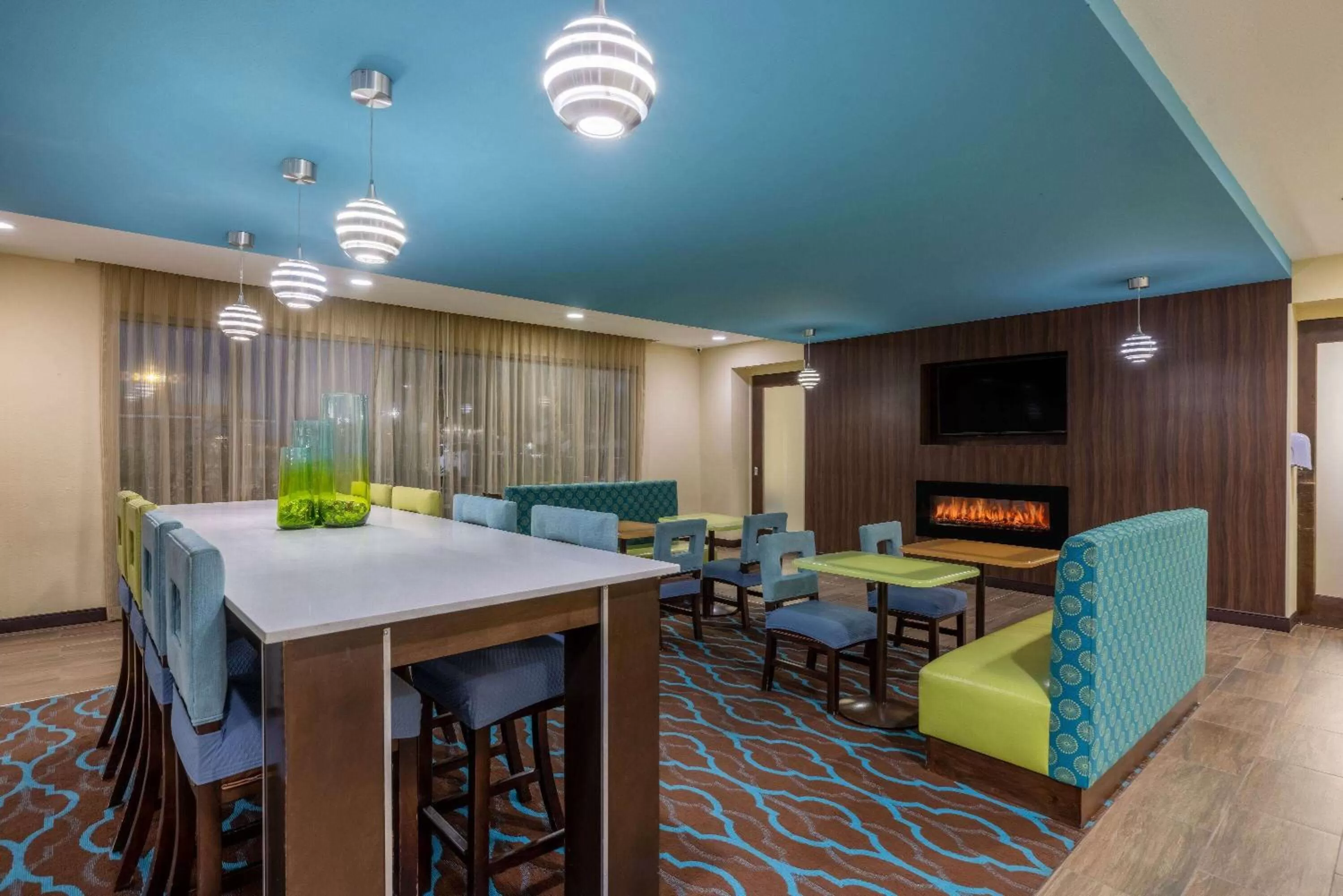 Lobby or reception in La Quinta by Wyndham Artesia