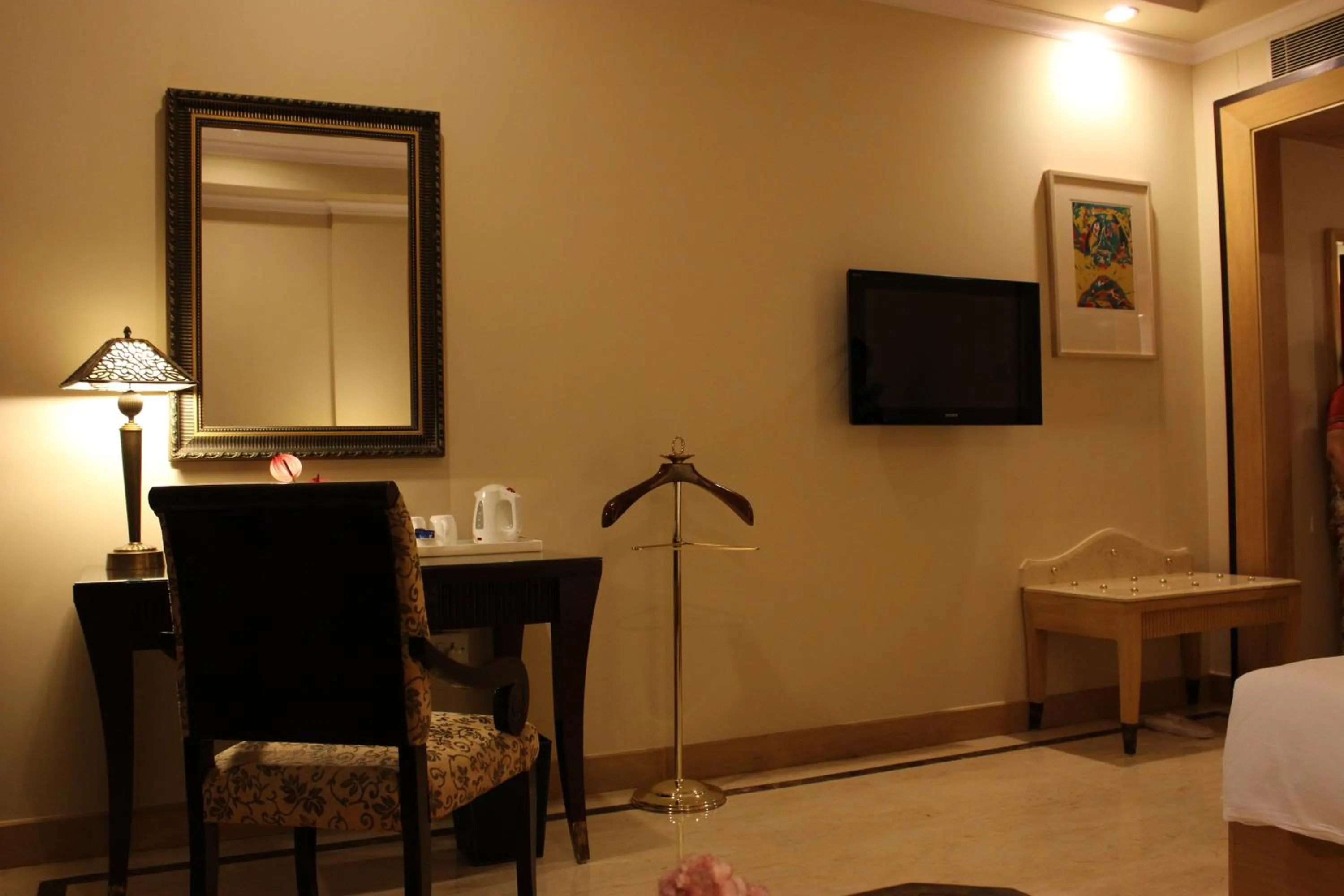 Coffee/tea facilities in The Hans, New Delhi