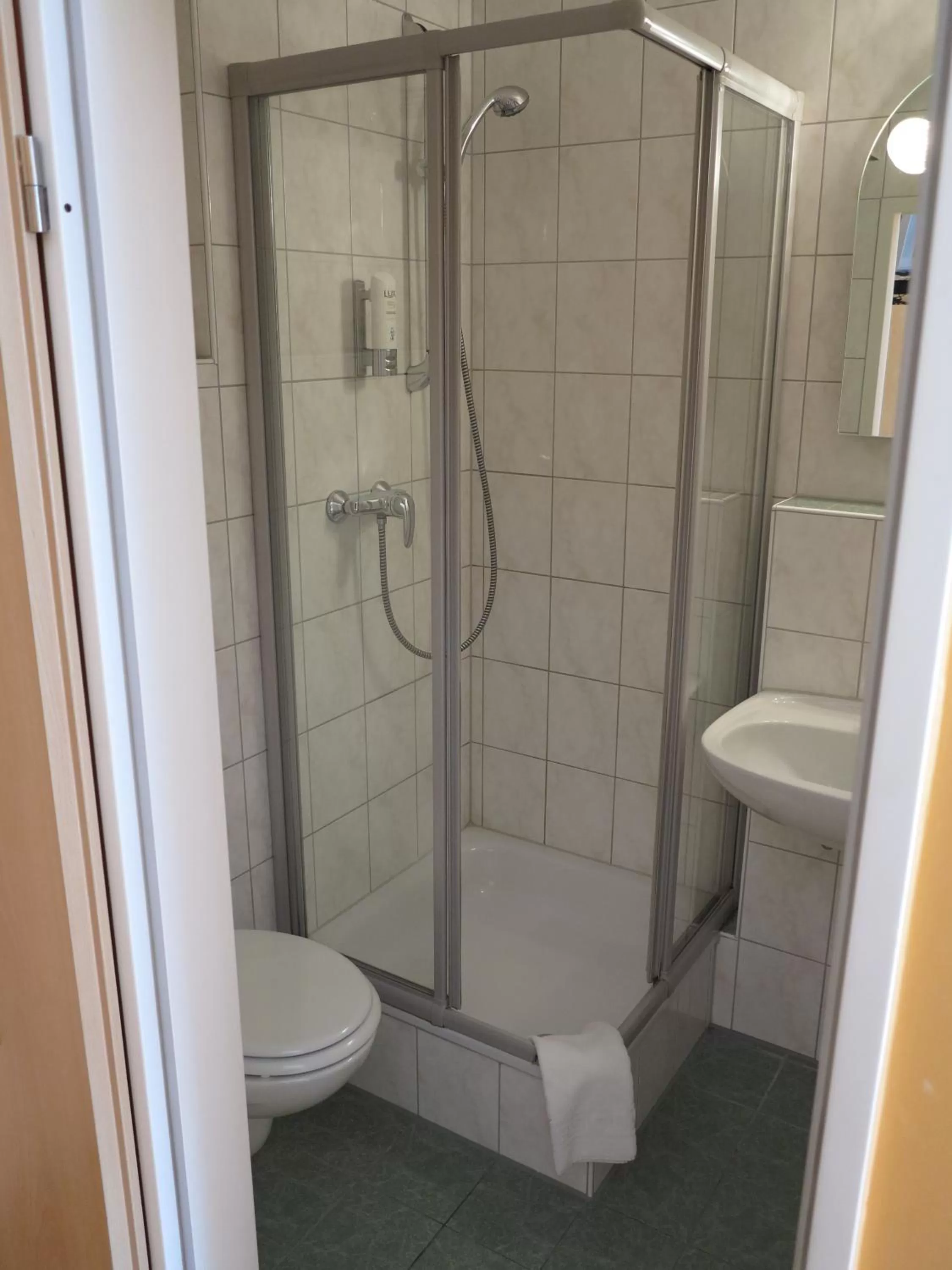 Bathroom in Behringers City Hotel Nürnberg