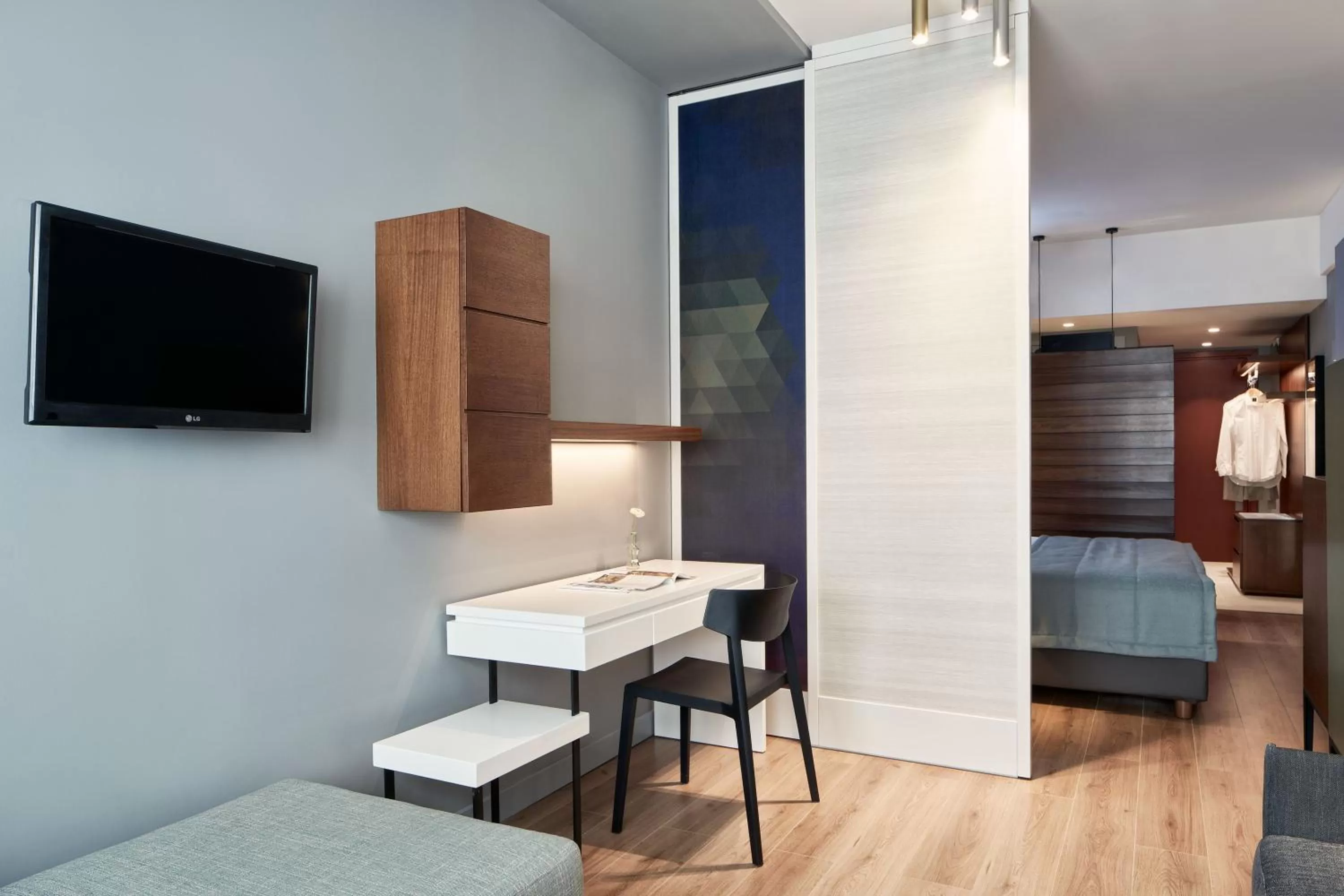 TV and multimedia, Bed in Hotel Achilleas