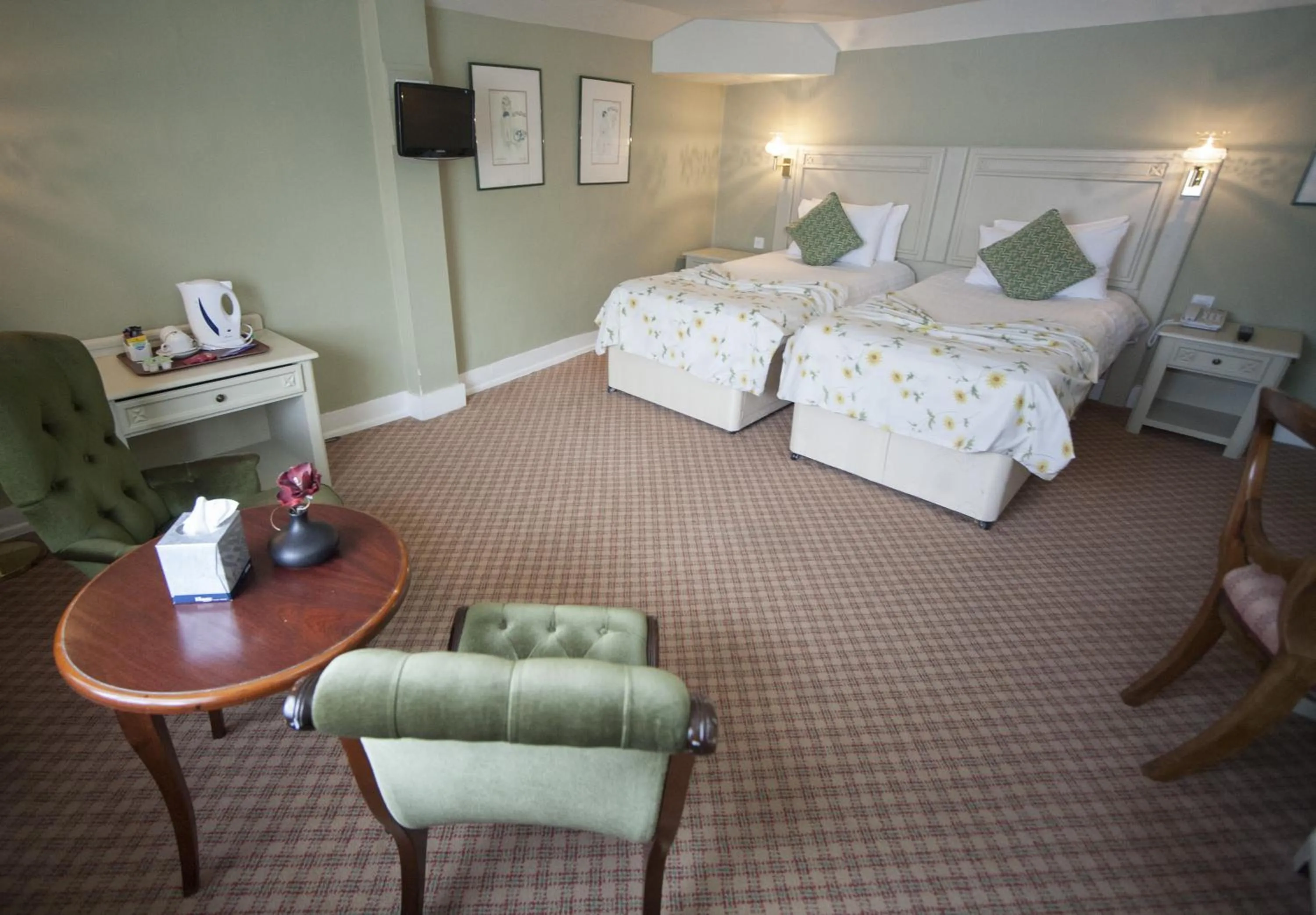 Bedroom, Bed in The Lion Hotel Shrewsbury