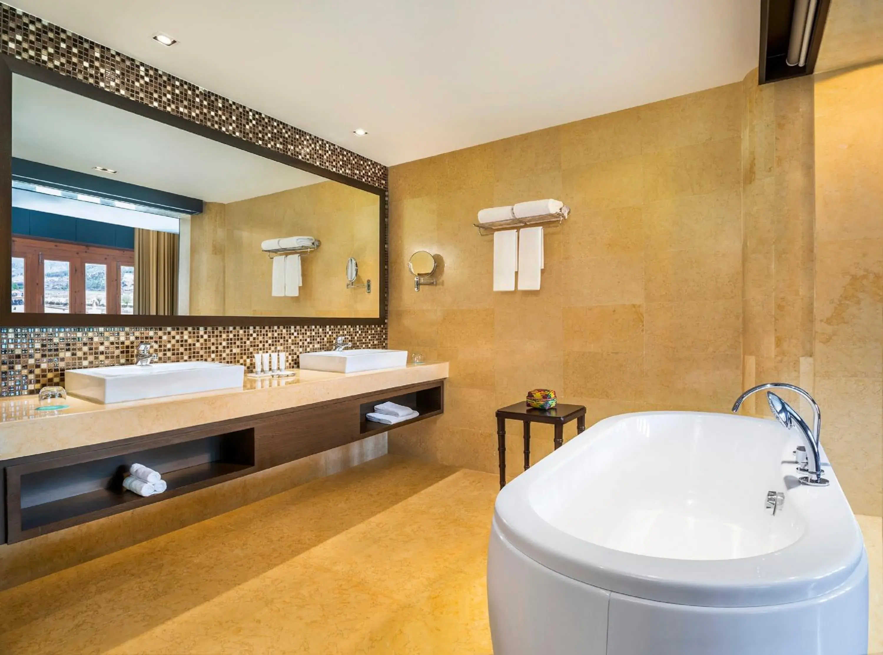 Corner Suite, Suite, 1 King, Sofa bed in Le Meridien Paro Riverfront Corner Suite, Suite, 1 King, Sofa bed in Le Meridien Paro Riverfront