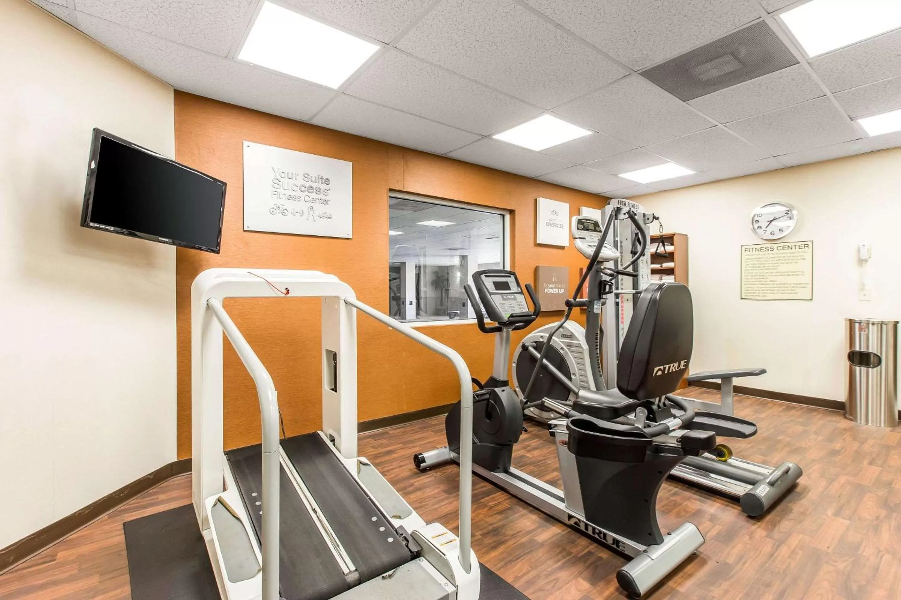 Fitness centre/facilities in Comfort Suites Forsyth near I-75