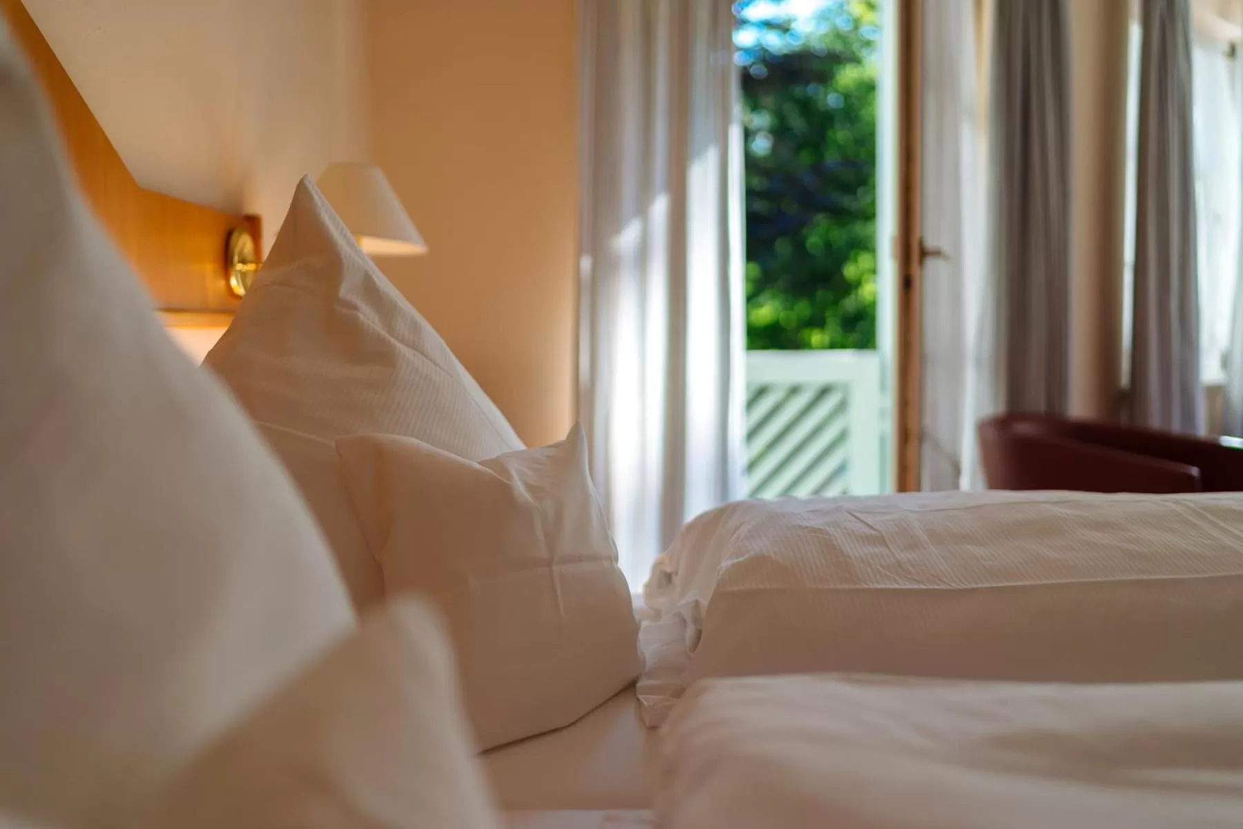 Balcony/Terrace, Bed in Hotel Hohenaschau
