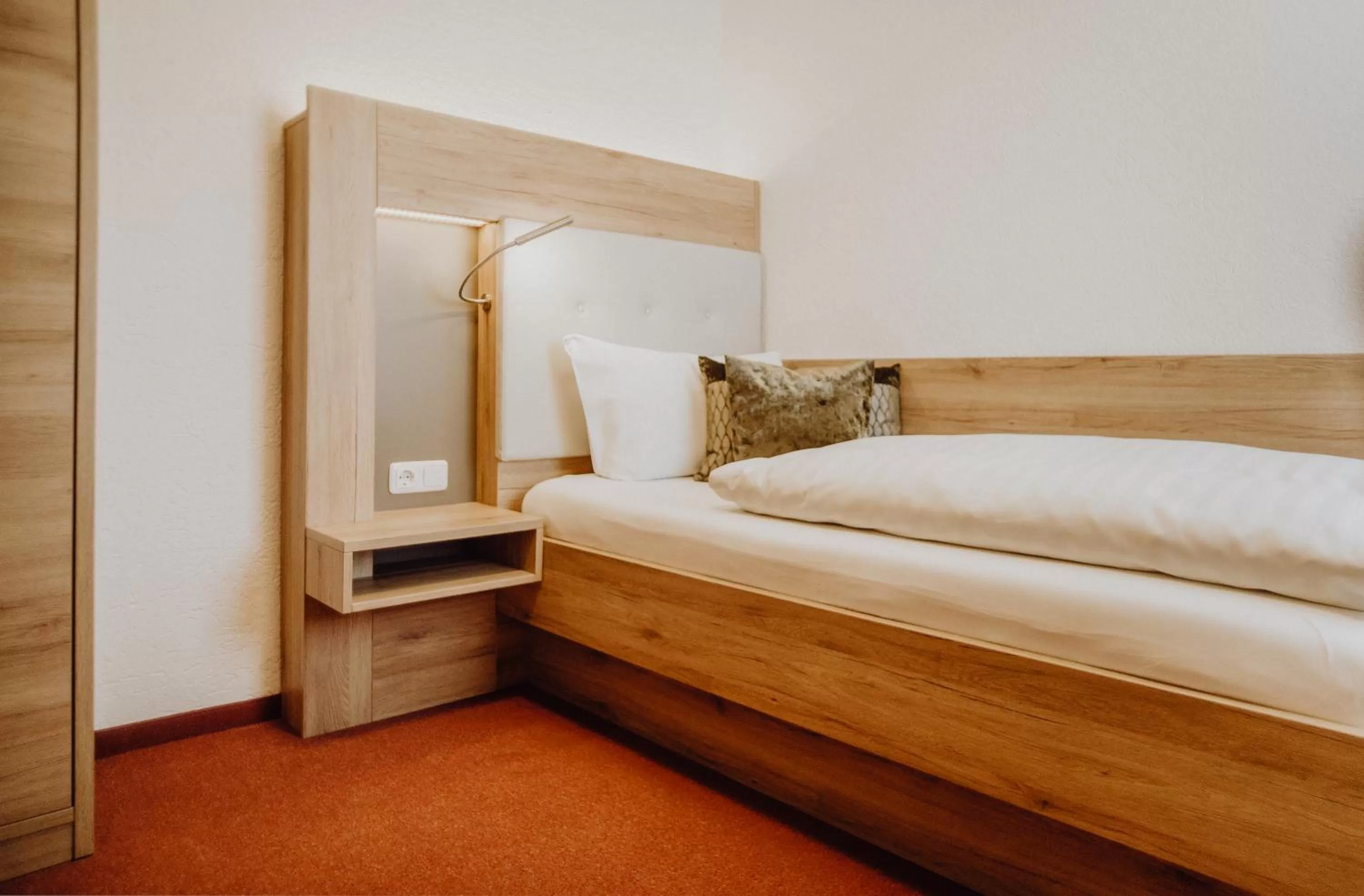 Photo of the whole room, Bed in Hotel Frauensteiner Hof