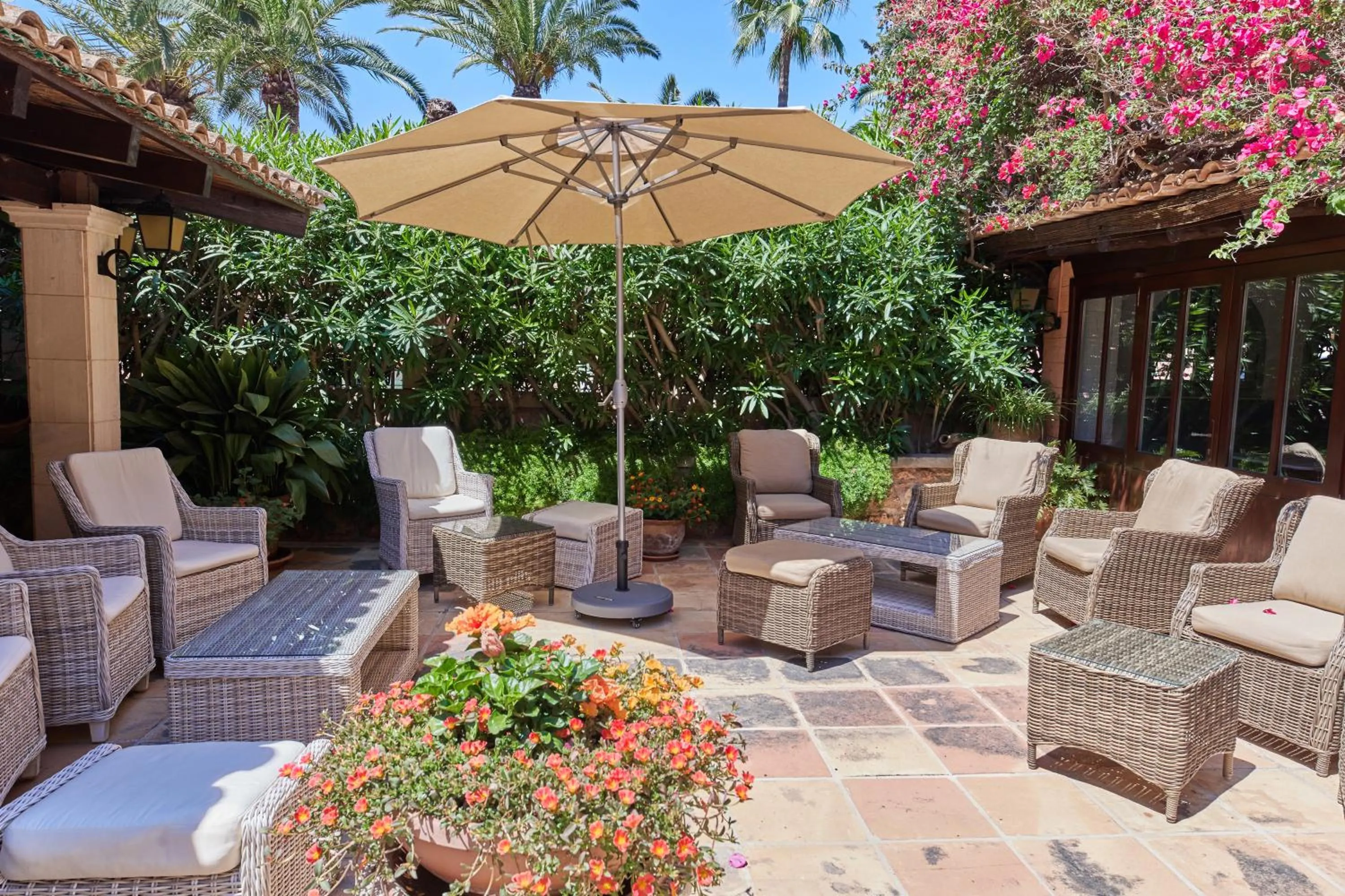 Spring in Petit Hotel Ses Rotges - Only Adults