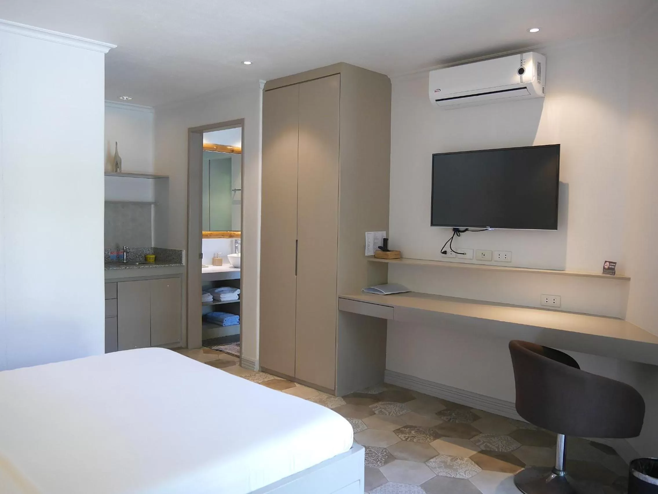 Bedroom in Bohol Dreamcatcher Resort