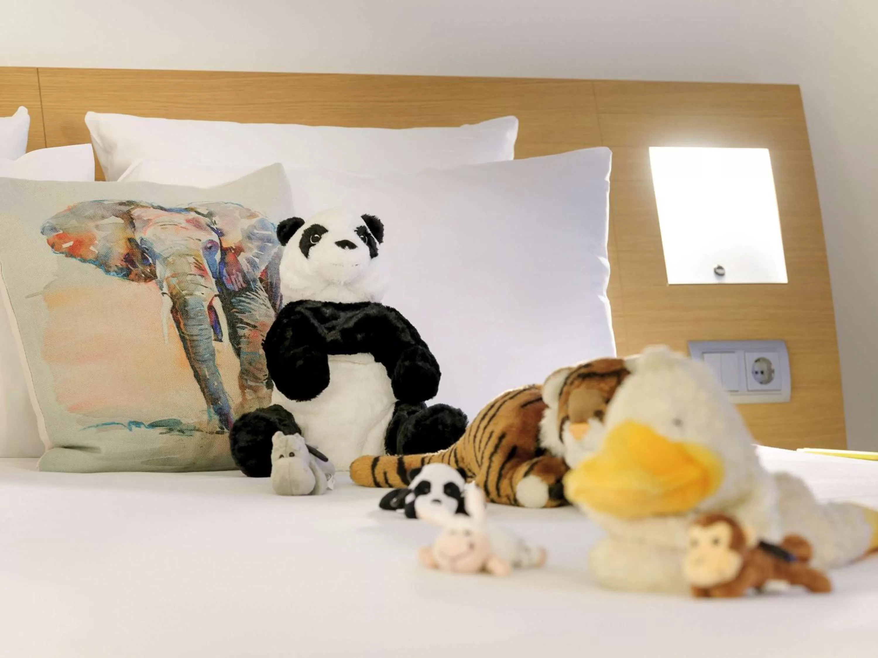 Photo of the whole room, Bed in Novotel Berlin Am Tiergarten