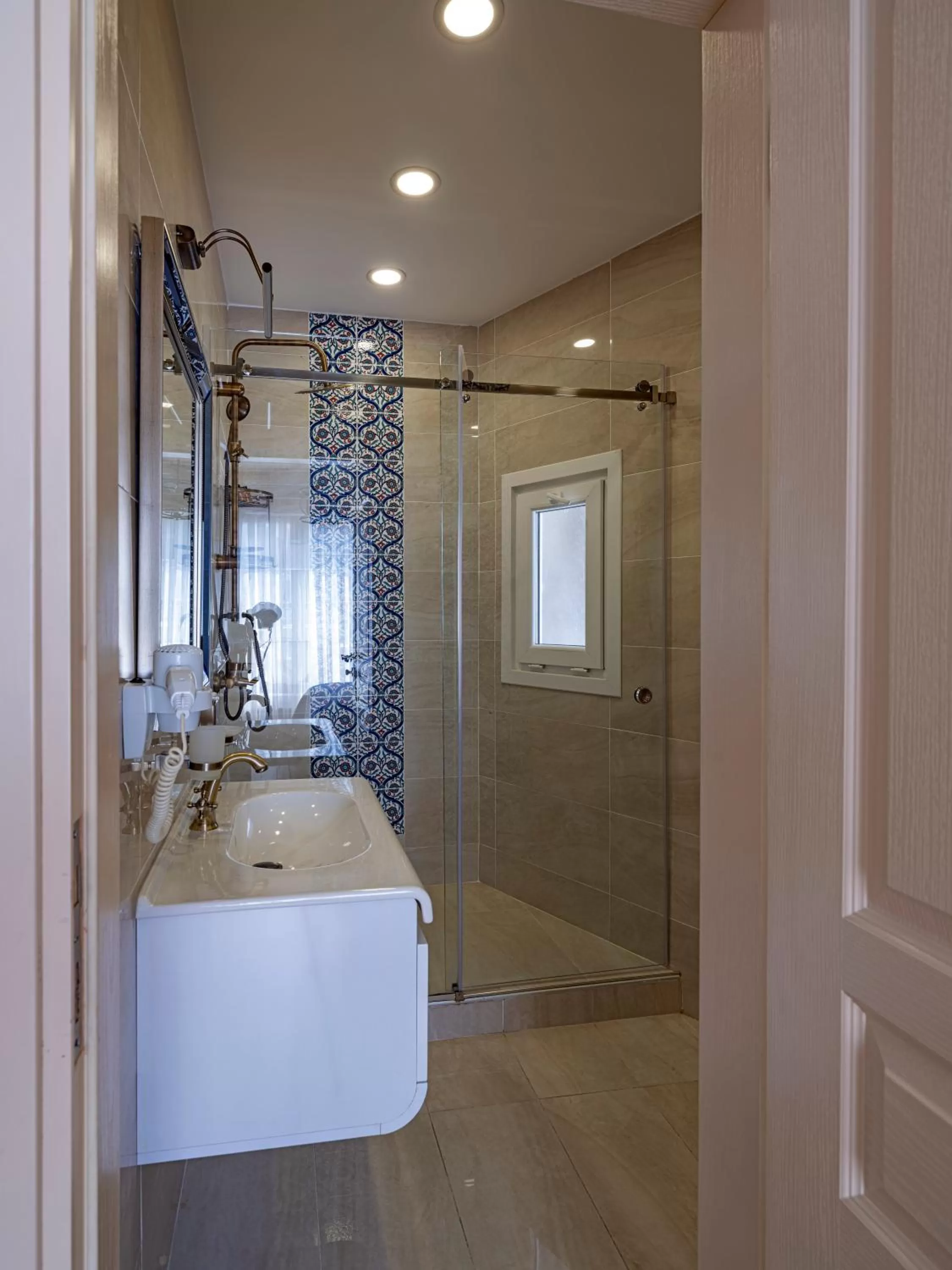 Bathroom in Ragip Pasha Apartments
