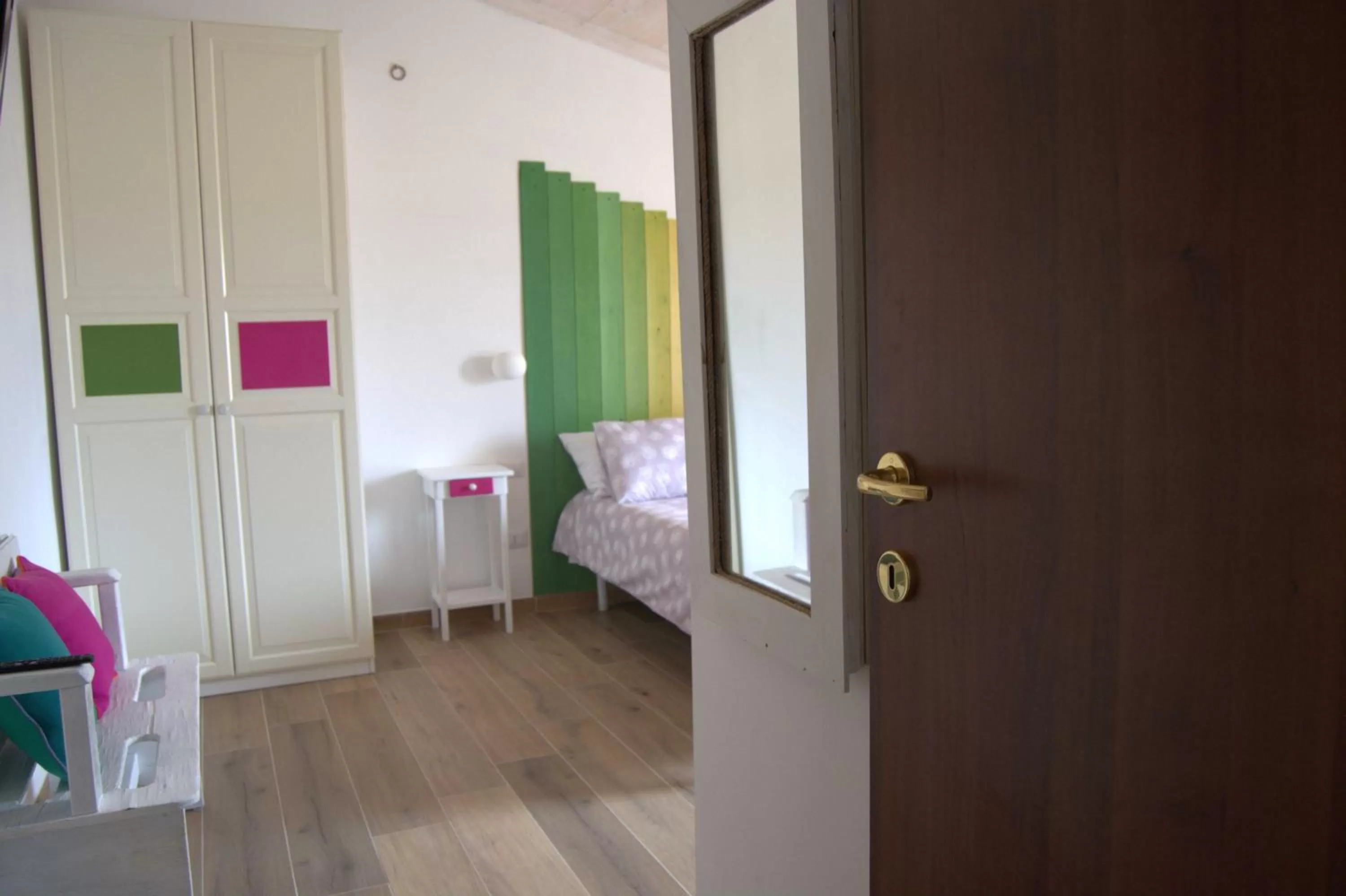 Bedroom, Bed in Racconti di pietra