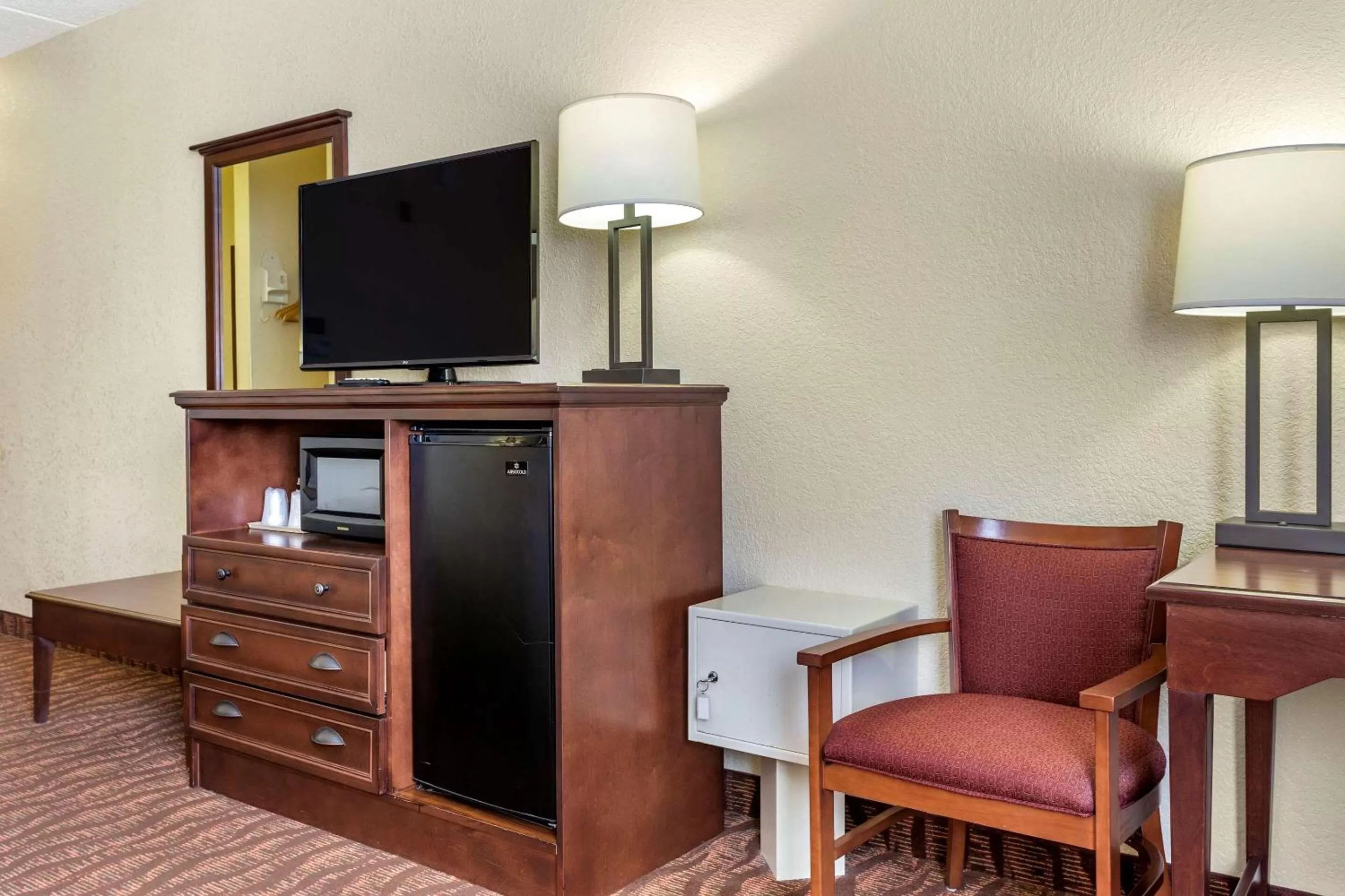 Photo of the whole room in Comfort Inn & Suites Branson Meadows