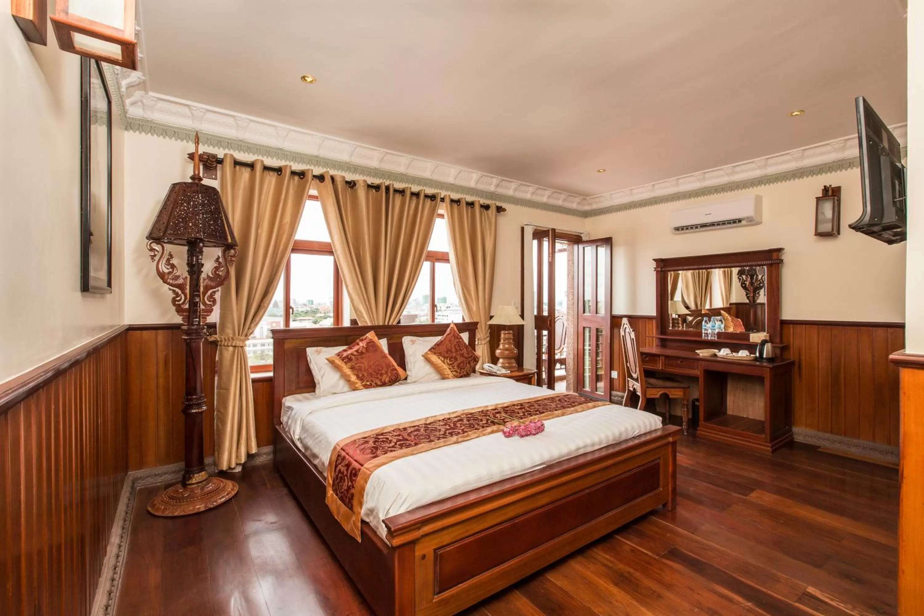 View (from property/room), Bed in Okay Boutique Hotel