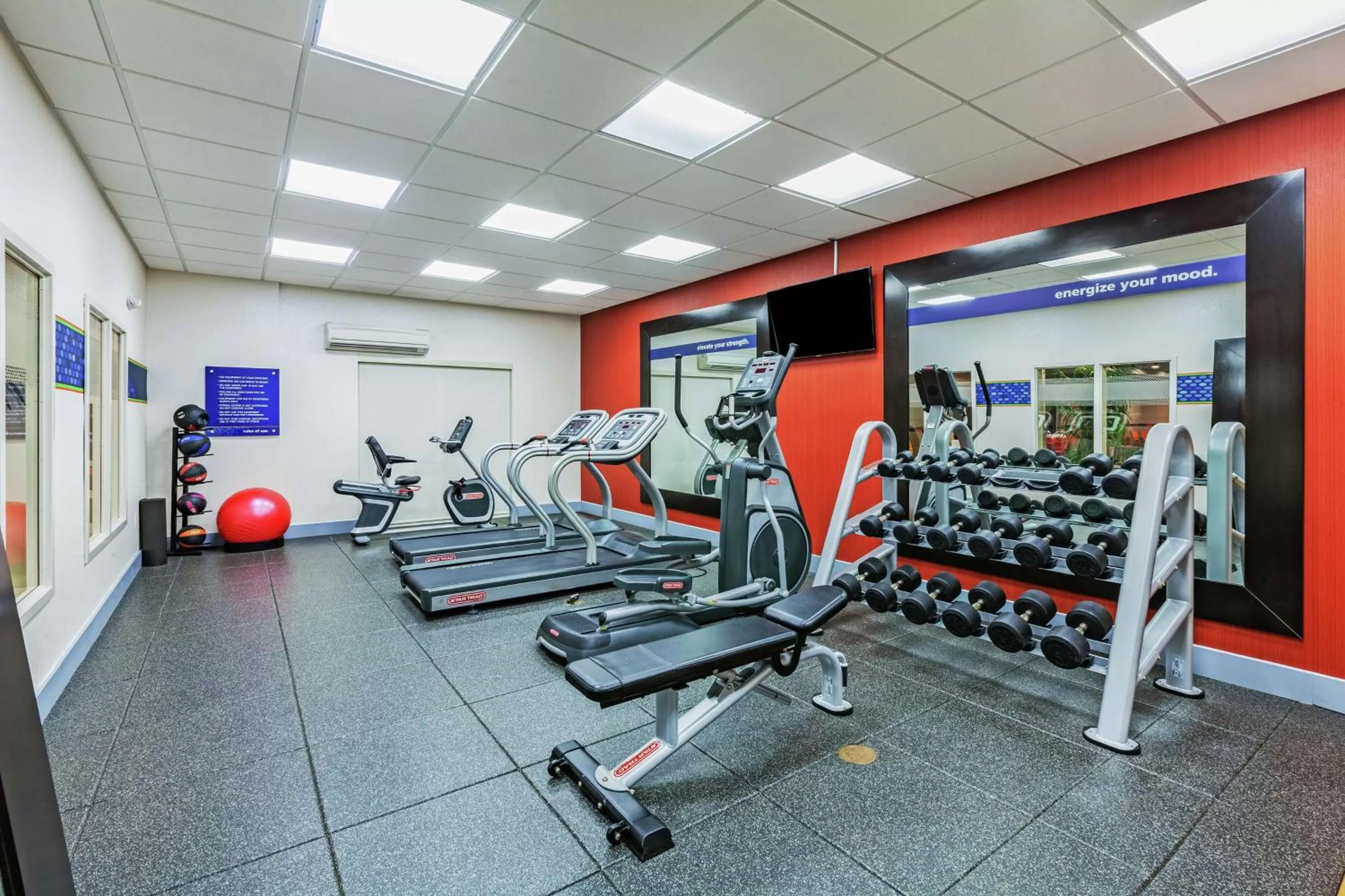 Fitness centre/facilities in Hampton Inn North Little Rock McCain Mall, AR