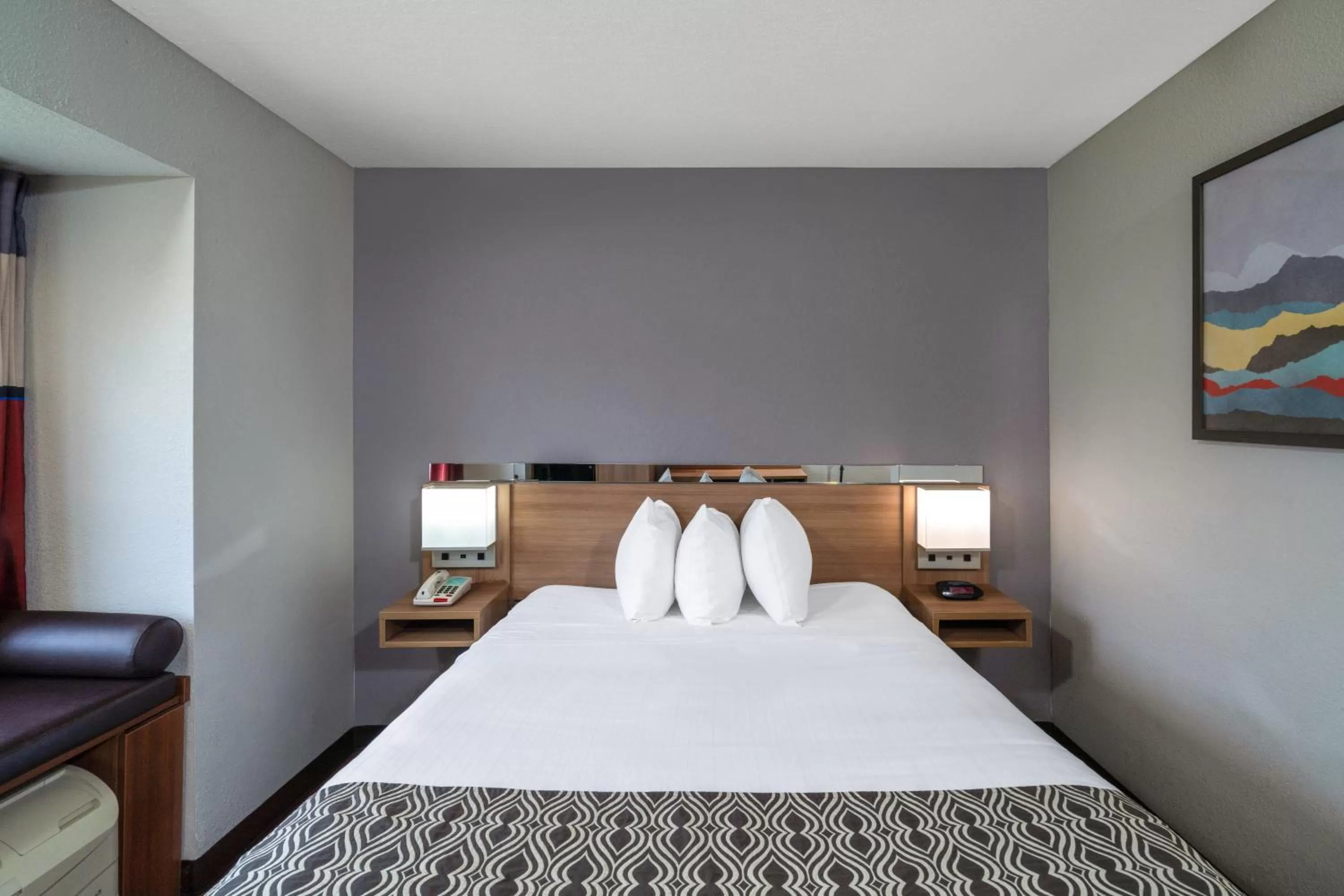 Bed in Microtel Inn & Suites by Wyndham Savannah/Pooler