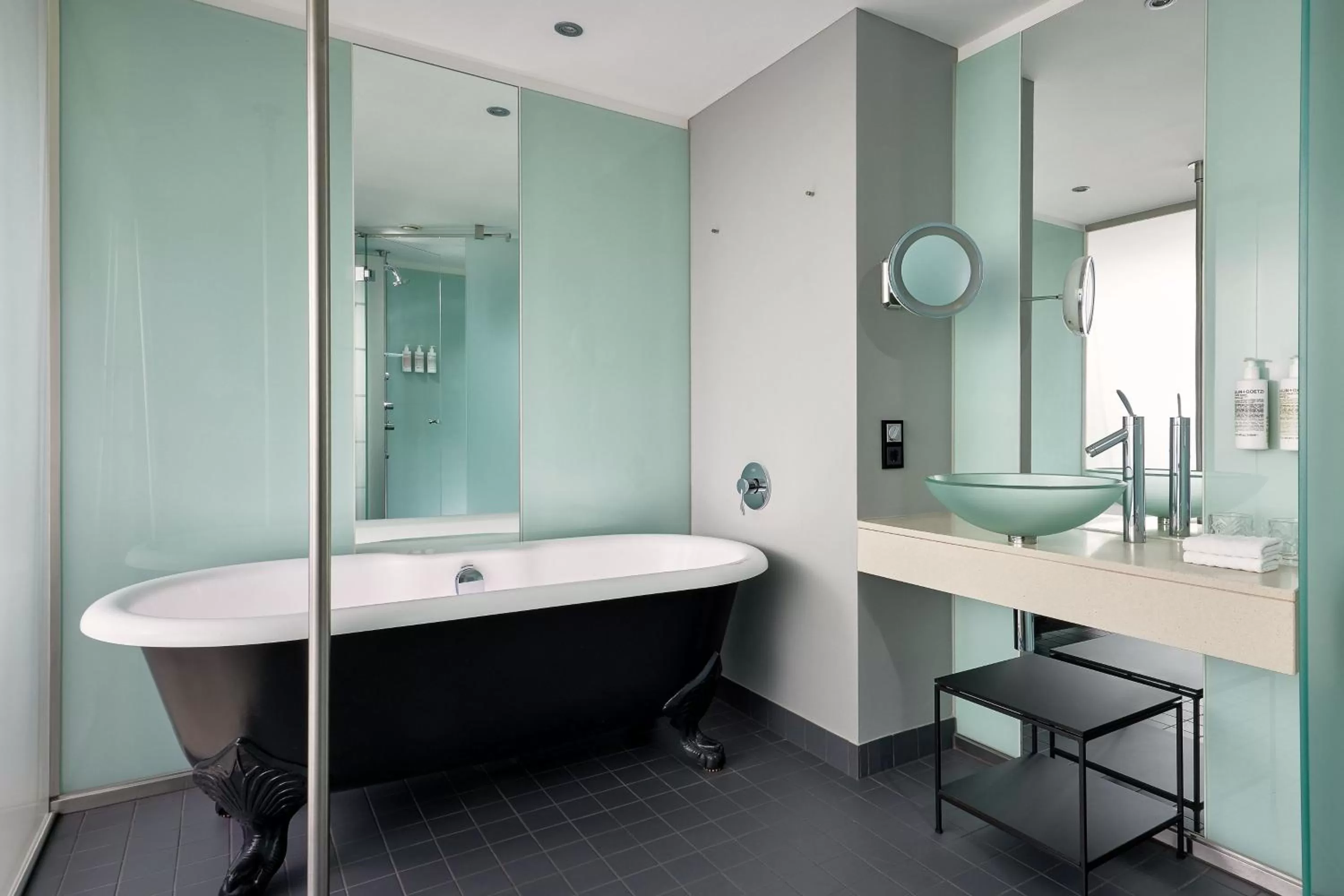 Bathroom in Le Méridien Vienna