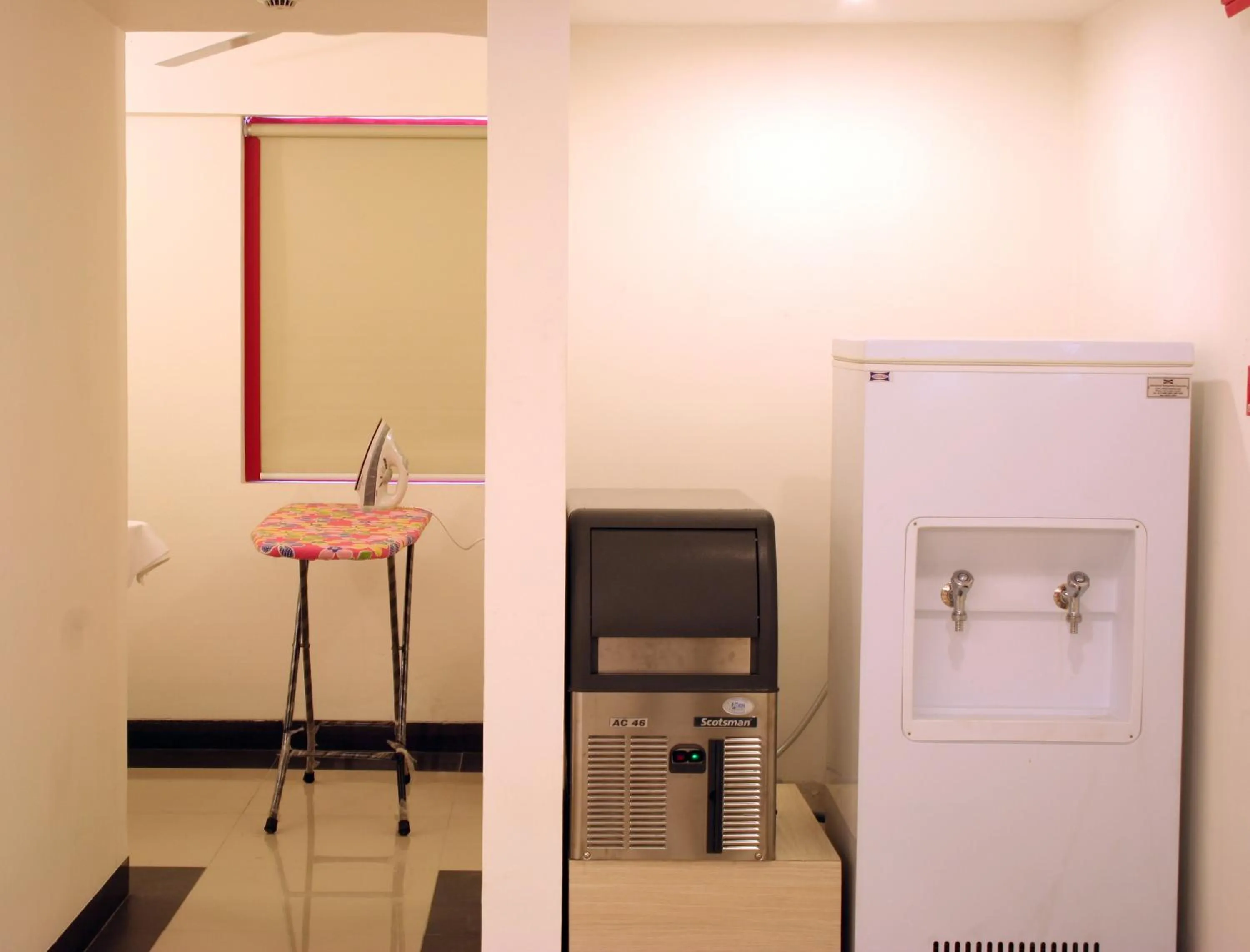 Decorative detail in Red Fox by Lemon Tree Hotels, East Delhi