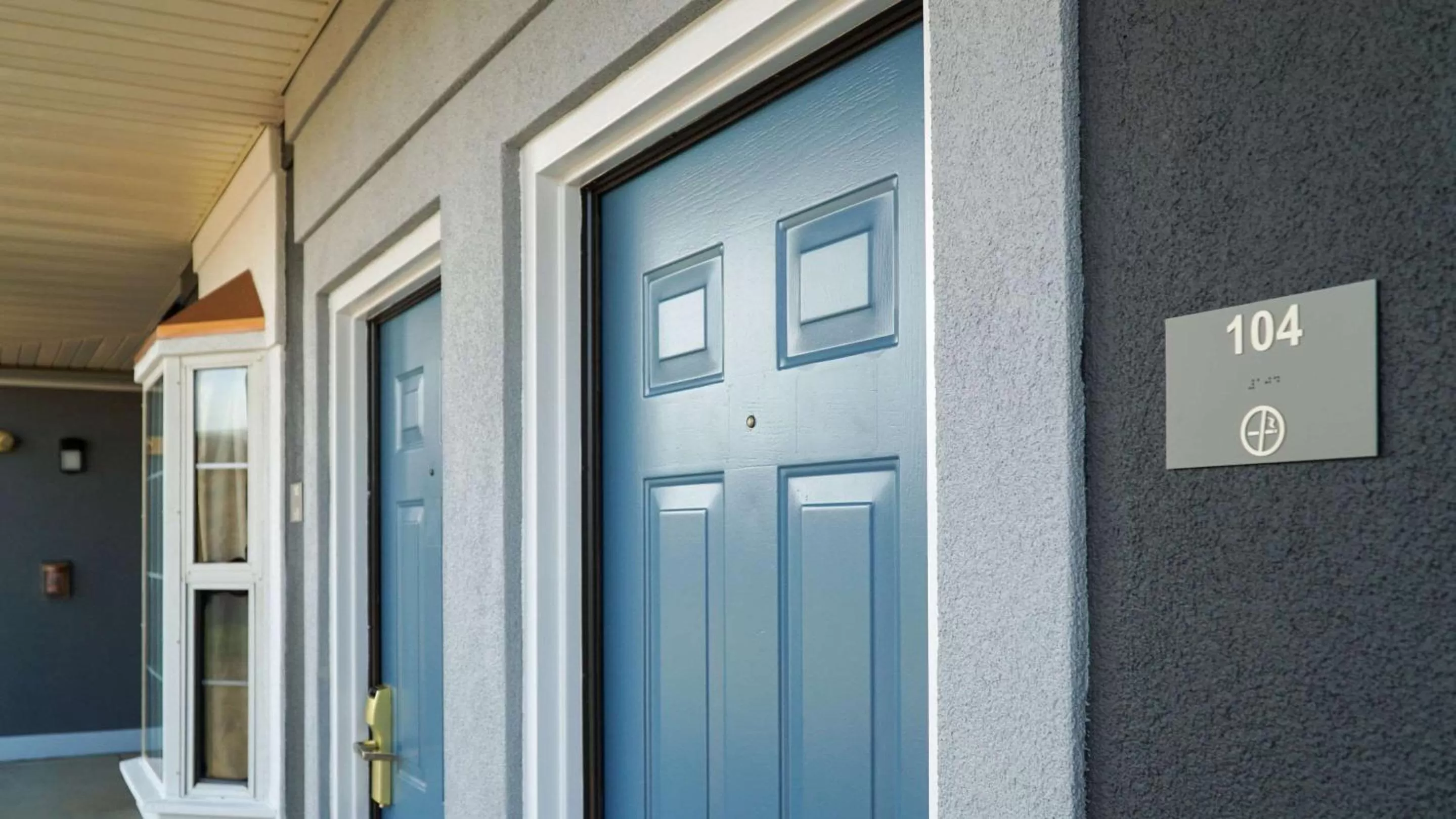 Property building in Rodeway Inn