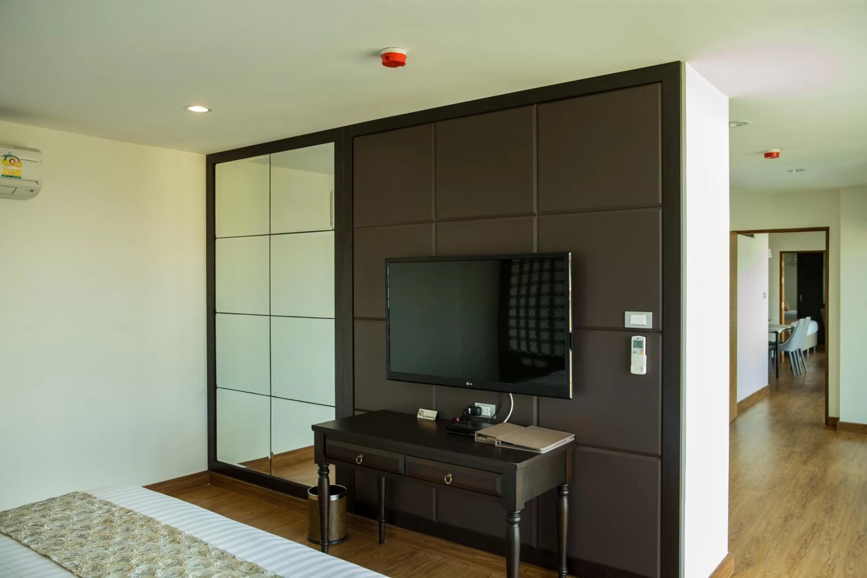 Bedroom, Bed in S17 Nimman