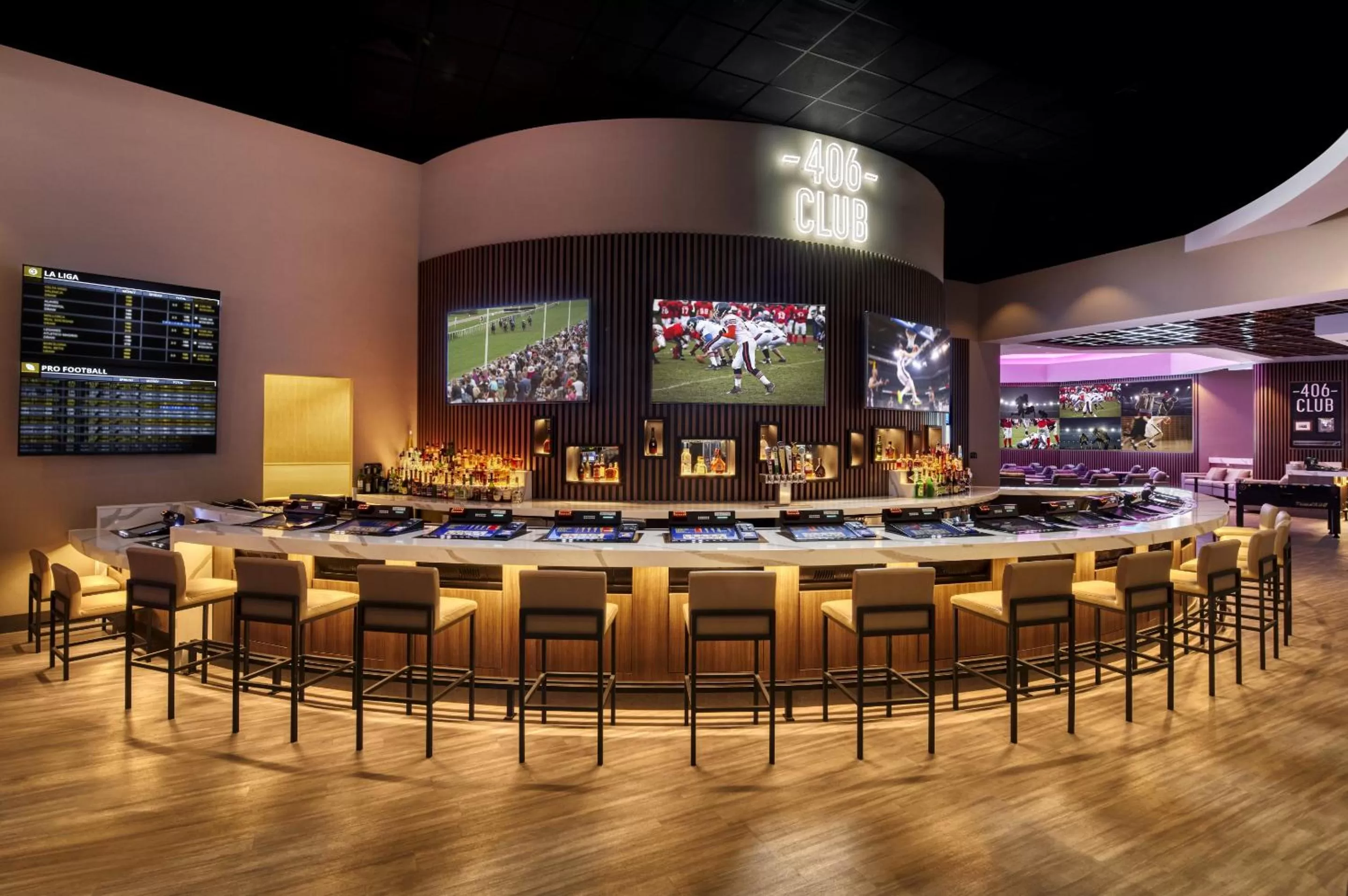 Lounge or bar in Harrah's Gulf Coast, A Caesars Destination