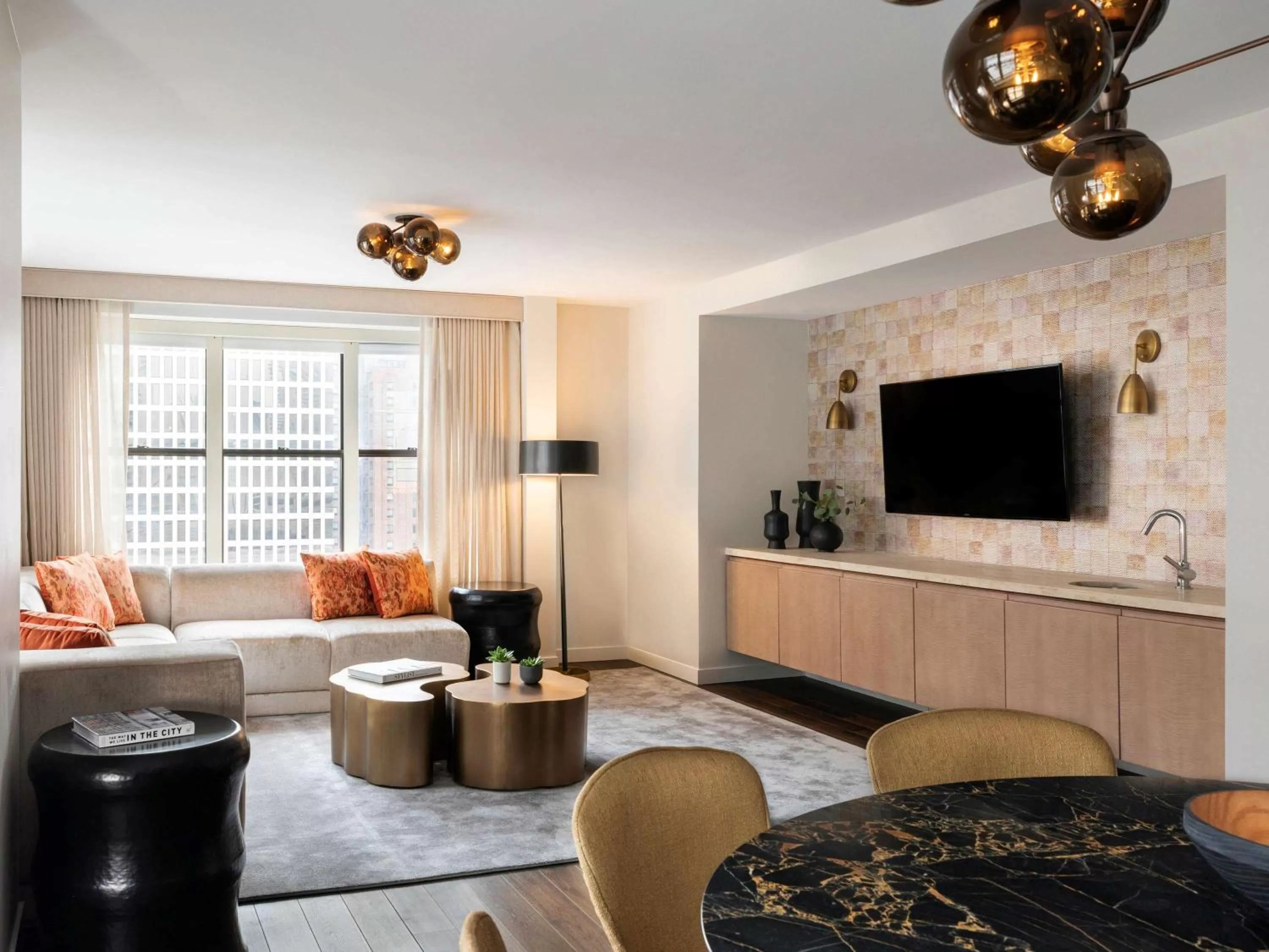 Photo of the whole room in 21c Museum Hotel Chicago