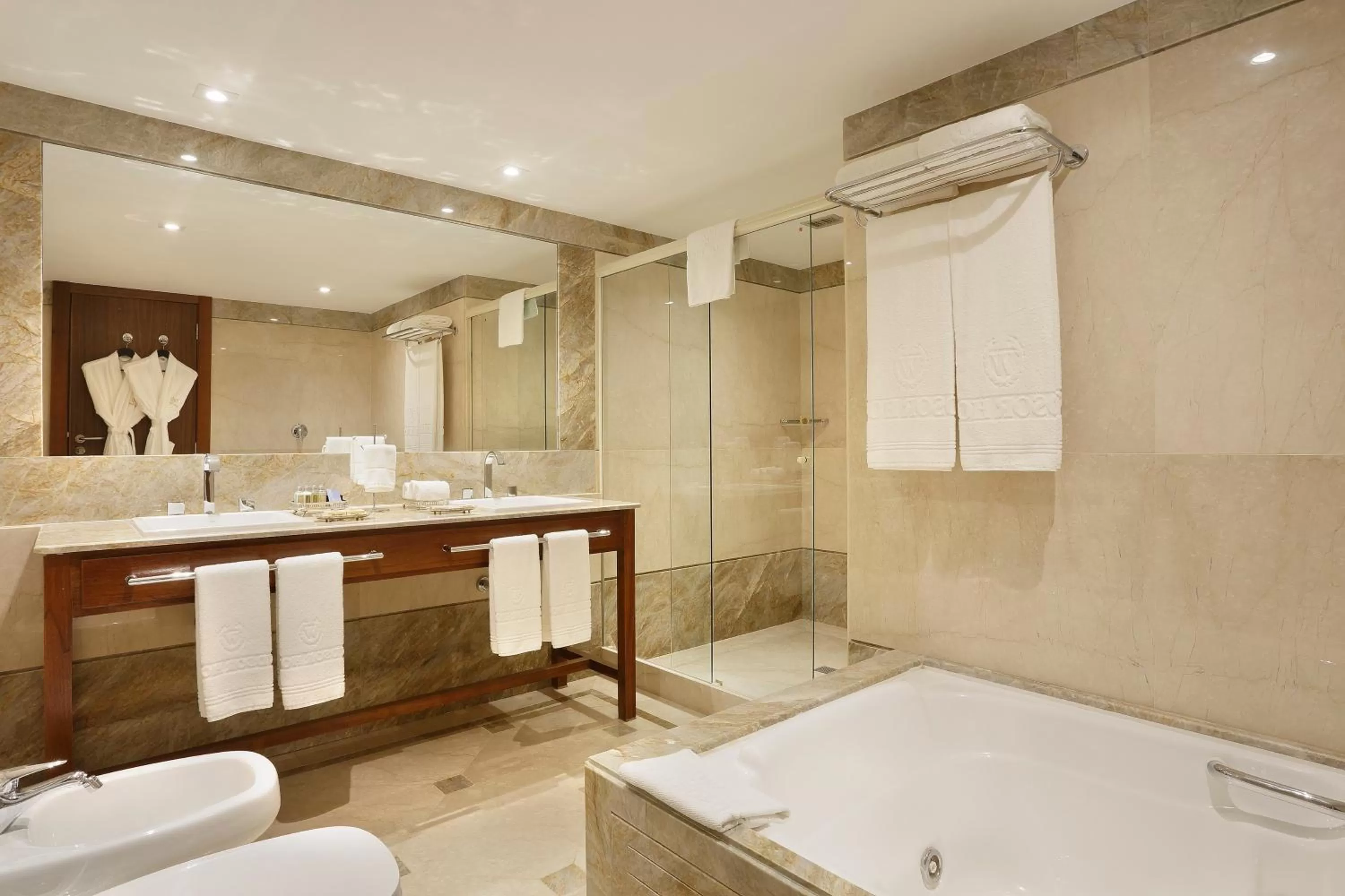 Hot Tub in Windsor Marapendi Hotel