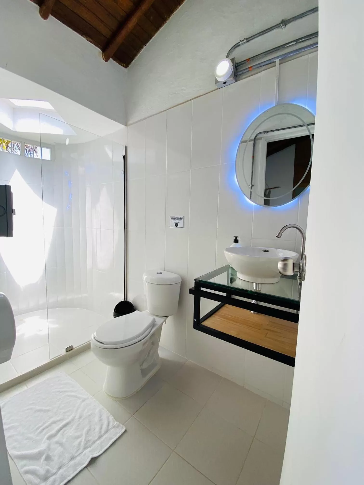 Shower in La Madriguera