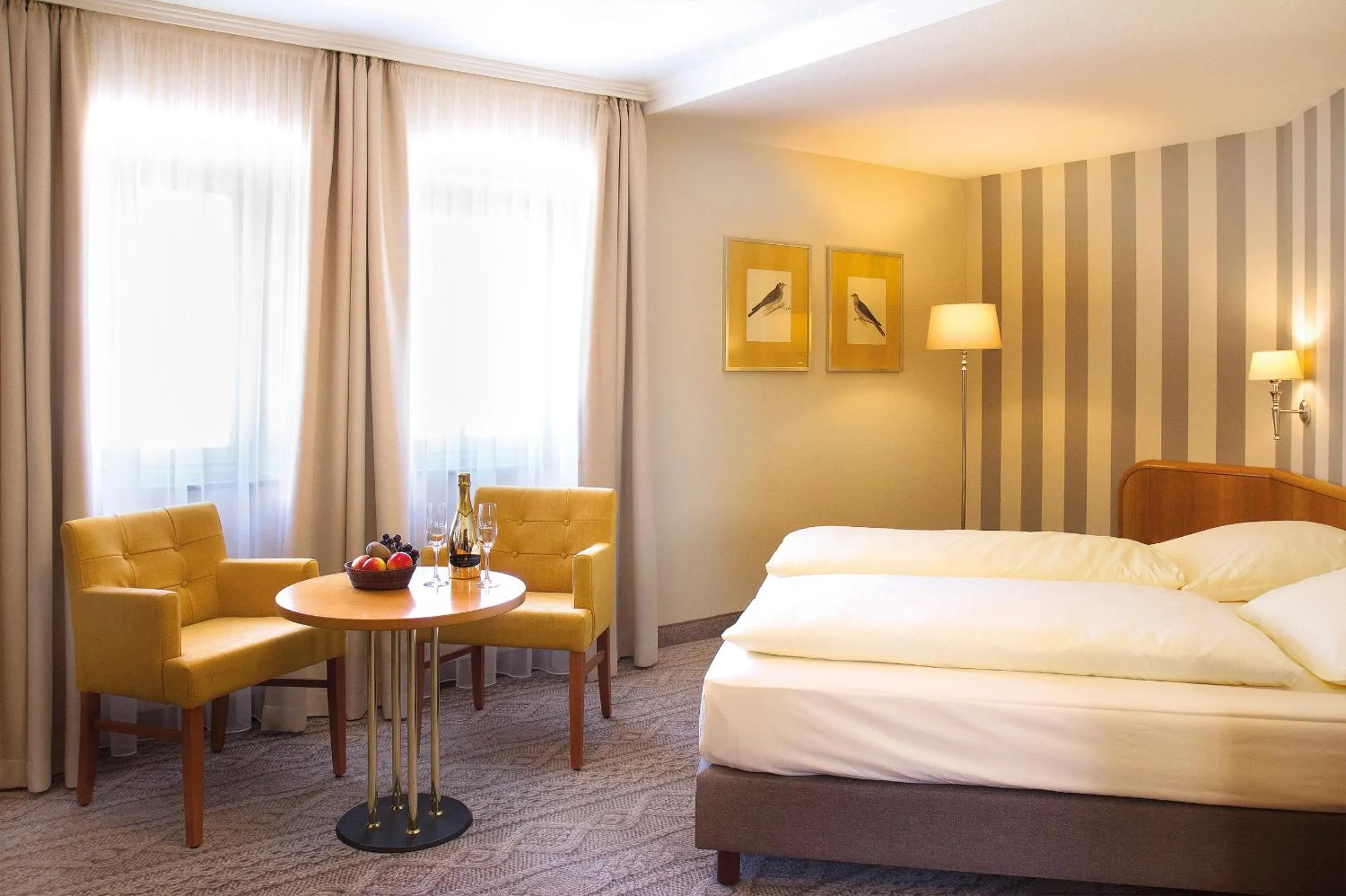 Photo of the whole room, Bed in Hotel Reichsküchenmeister