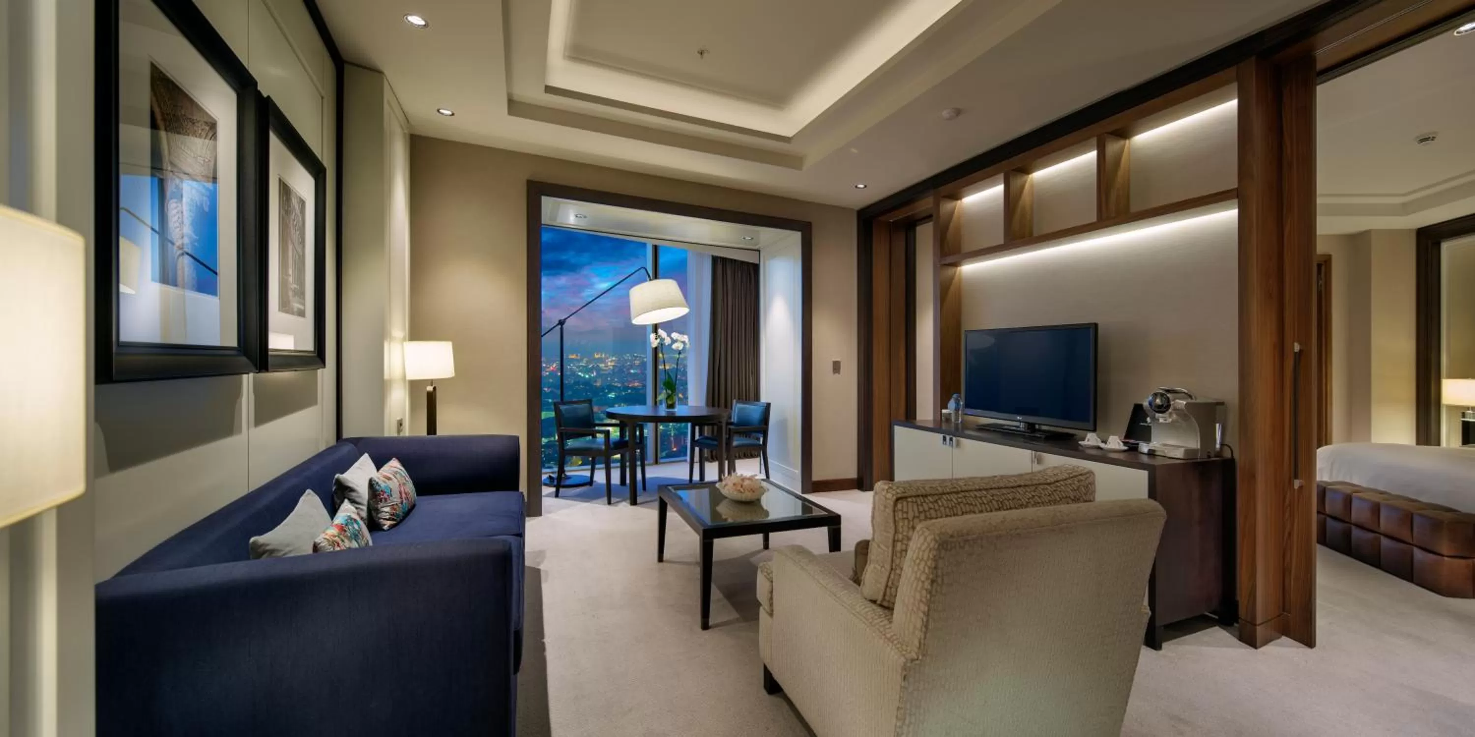 Living room in Hilton Istanbul Bomonti