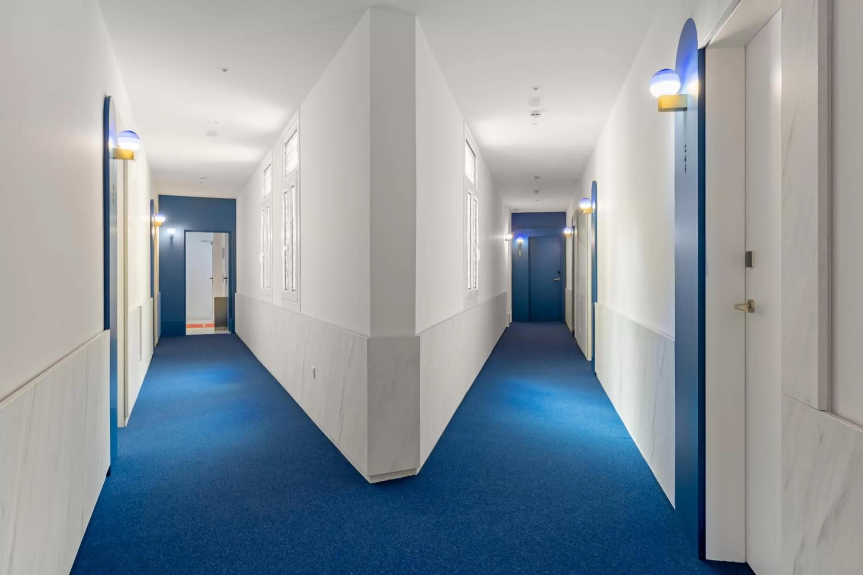 Area and facilities in Ikonik Gran Vía