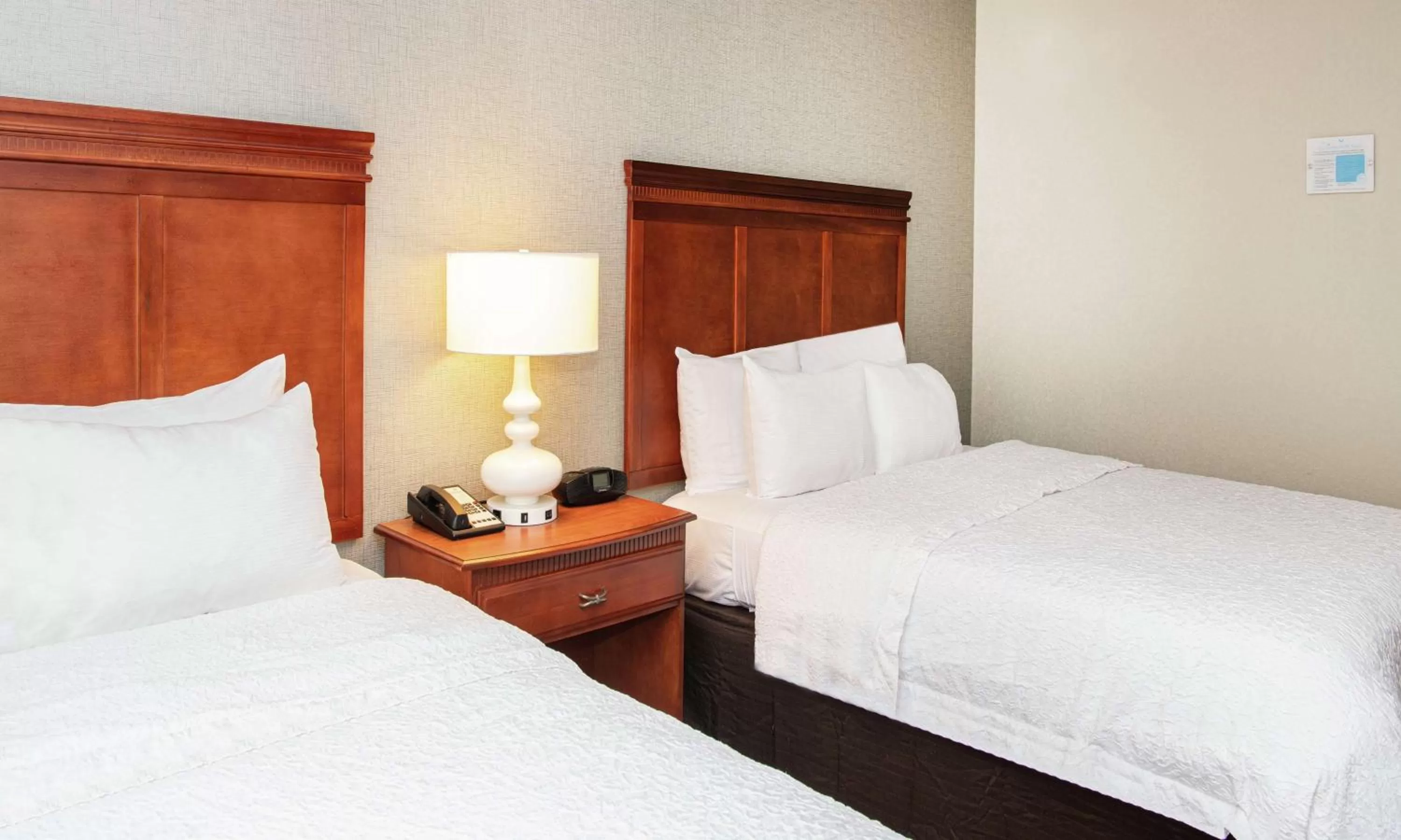 Bed in Hampton Inn Parsippany