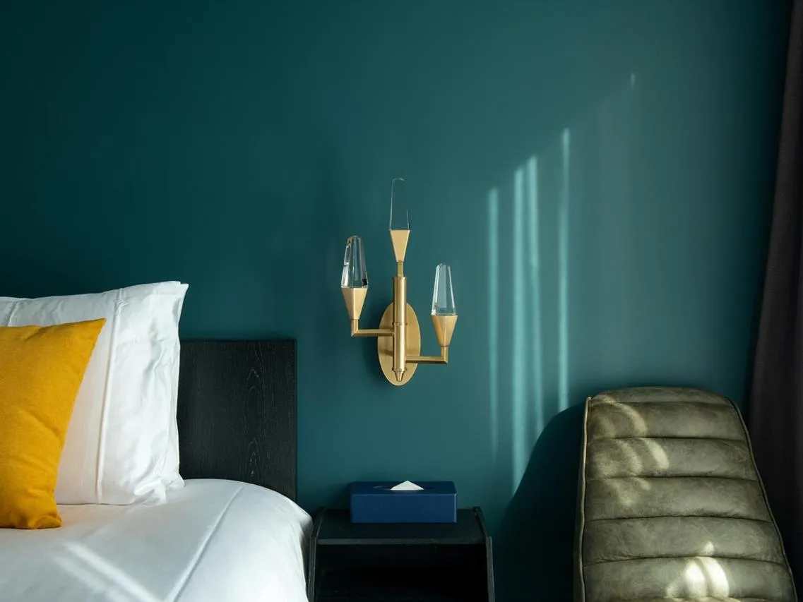 Bedroom in Hotel Alice and Trunk