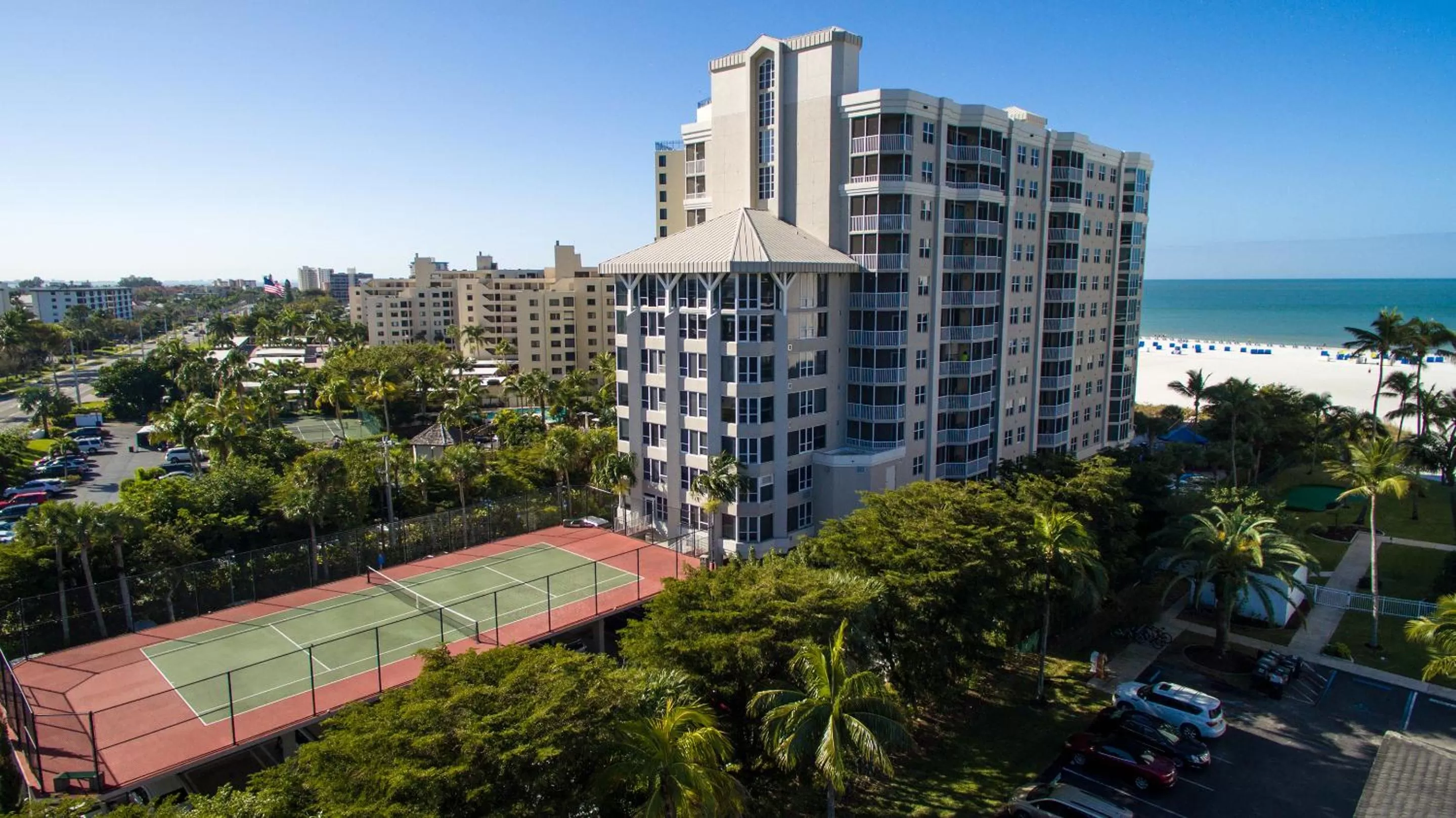 Property building in GullWing Beach Resort