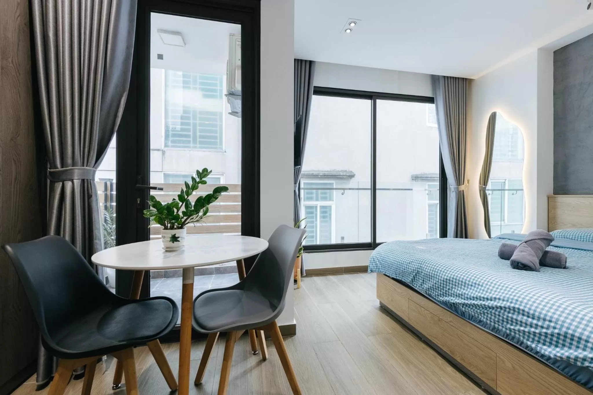 Bed in LUCK APART 8 - Hanoi Westlake Balcony Studio