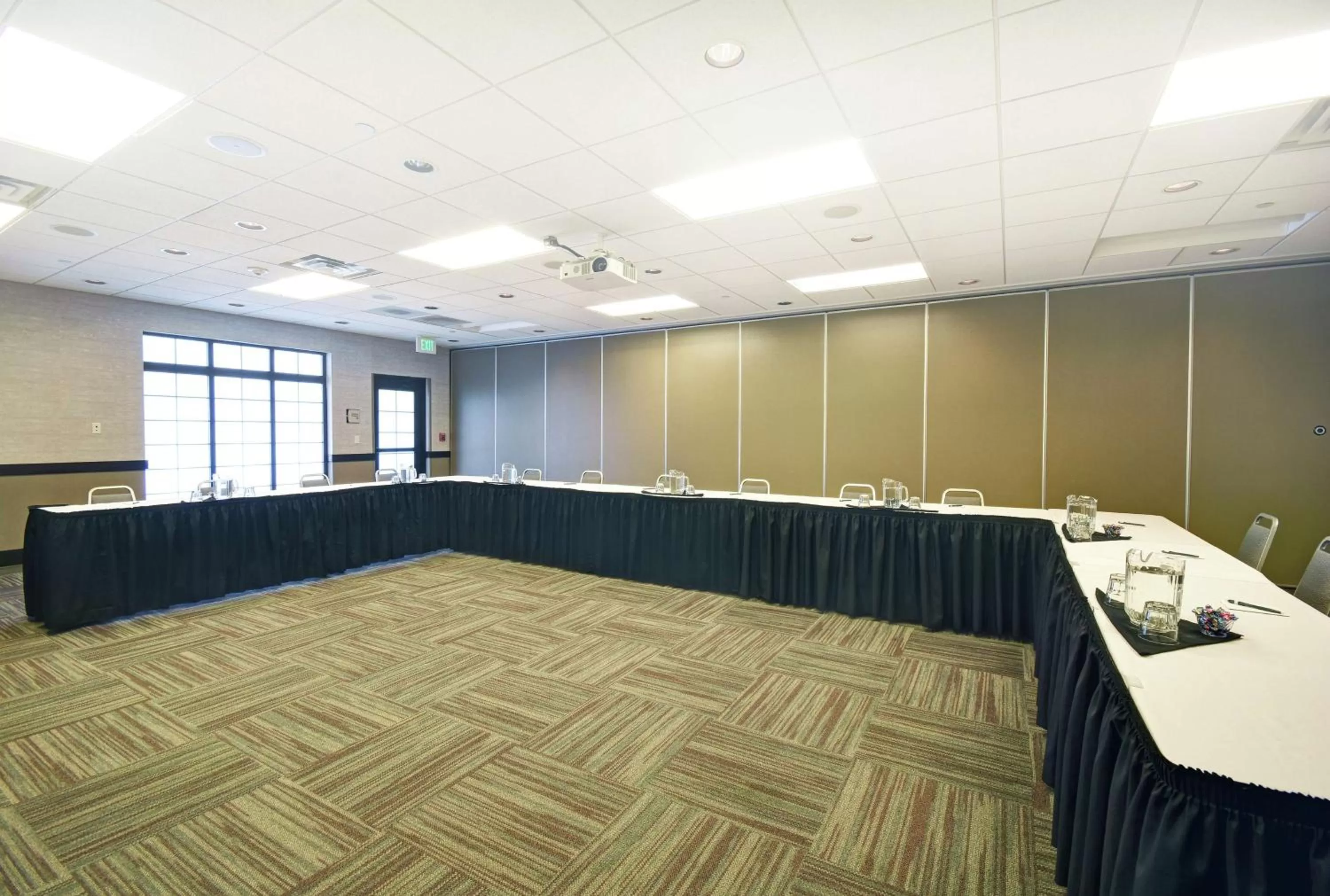 Meeting/conference room in Homewood Suites by Hilton Denver International Airport