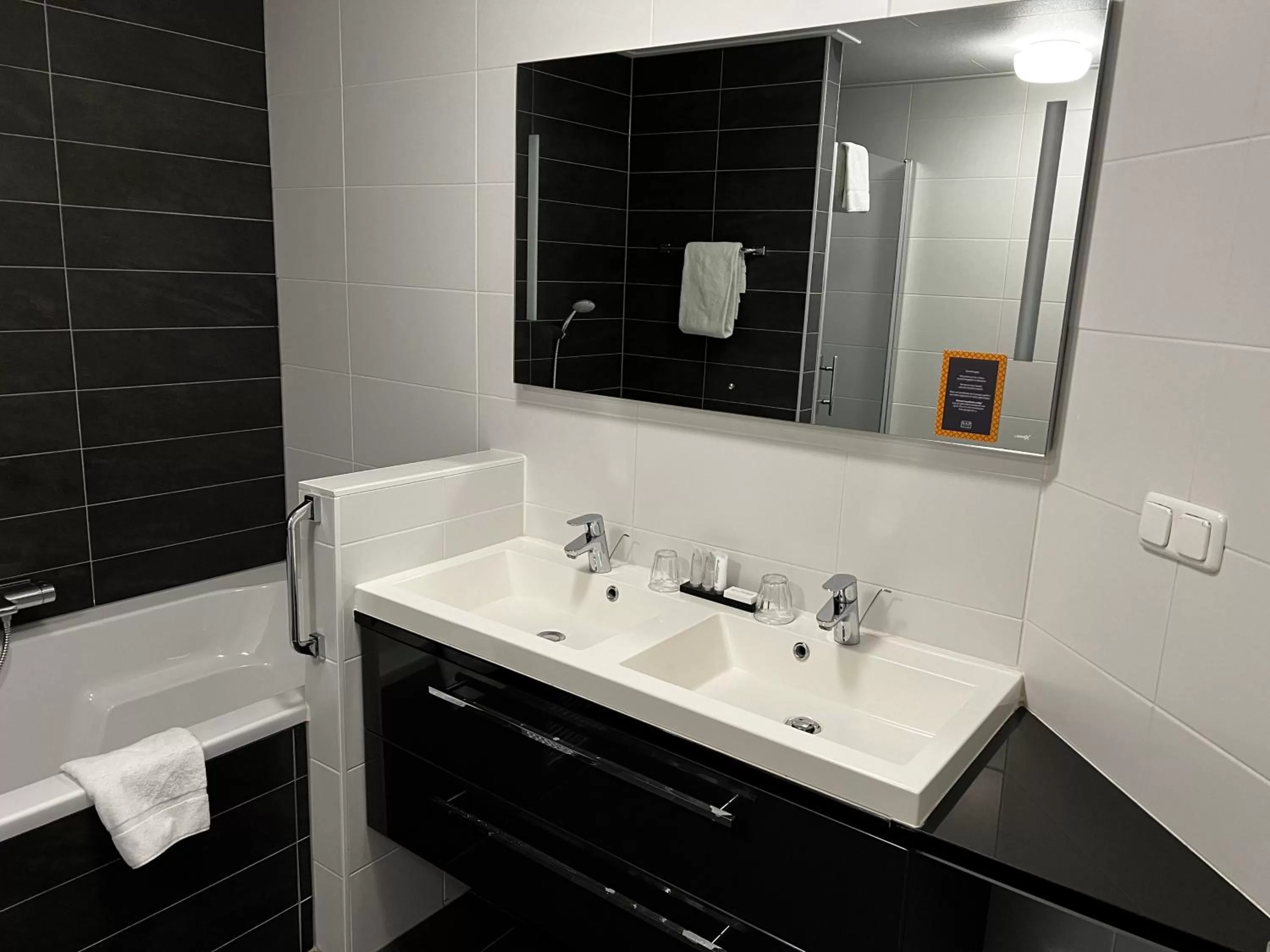 Bathroom in Hotel Nap