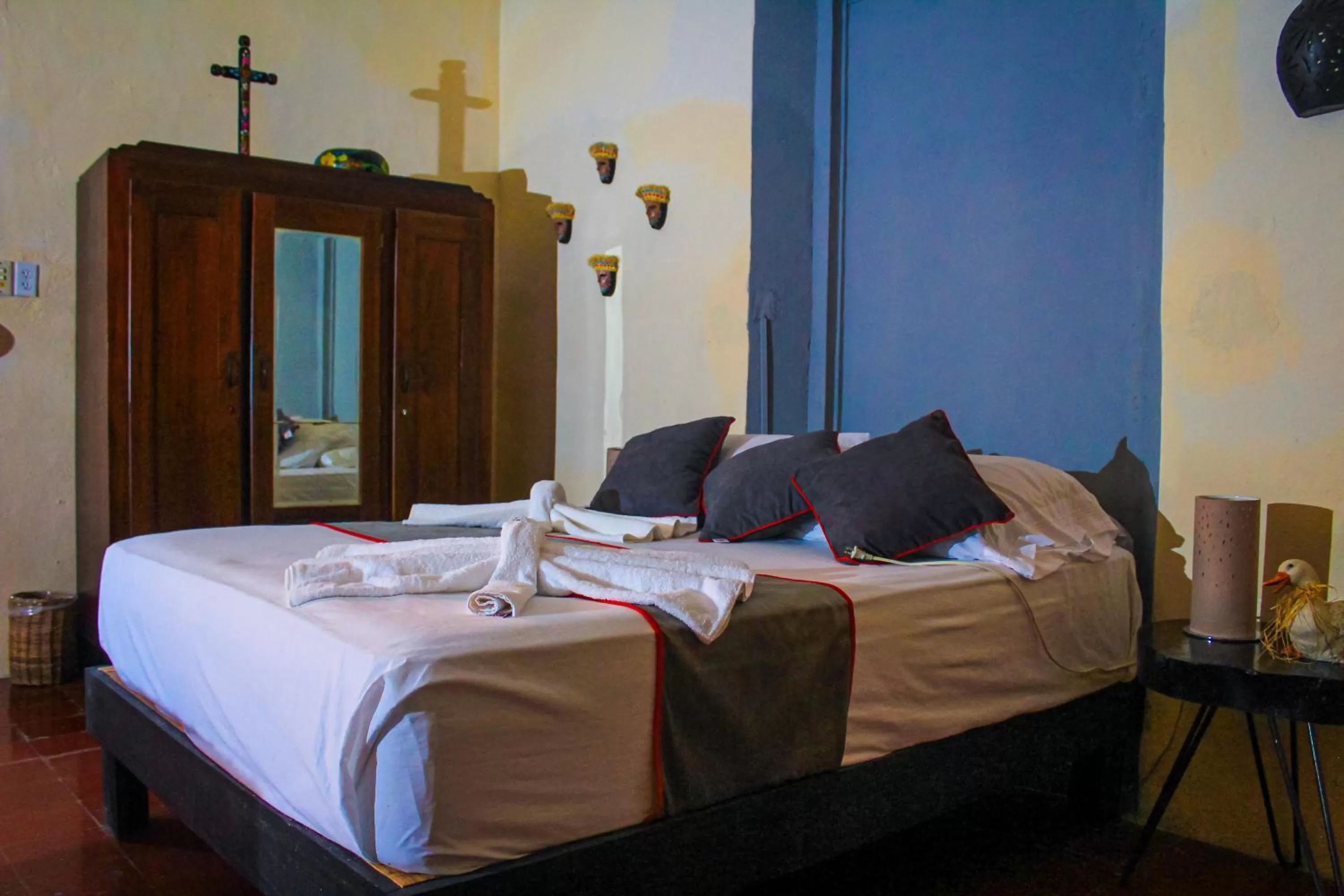 Bed in Casa Aluxes Hotel