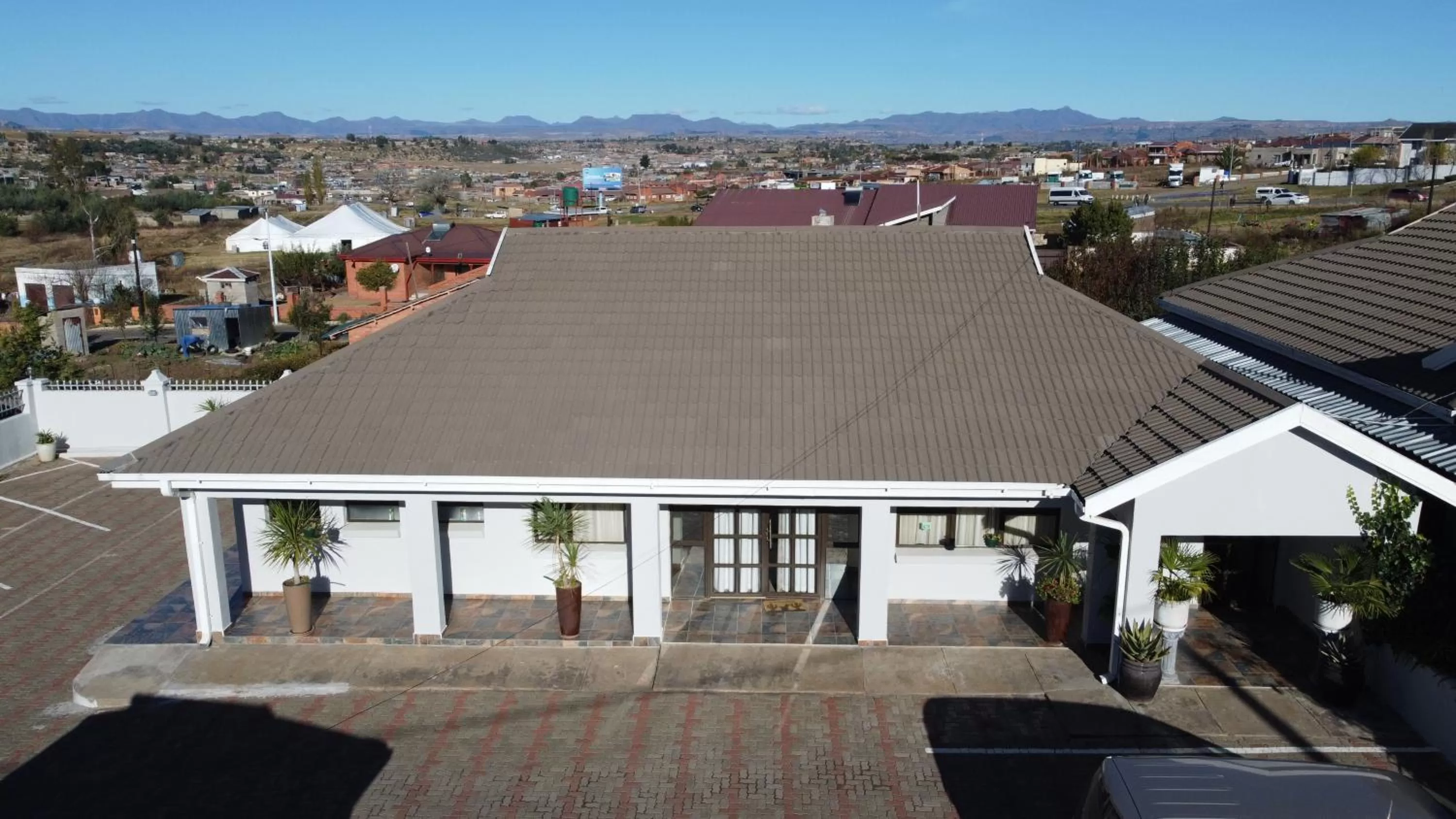 Property building in Tribute Guest House Matala