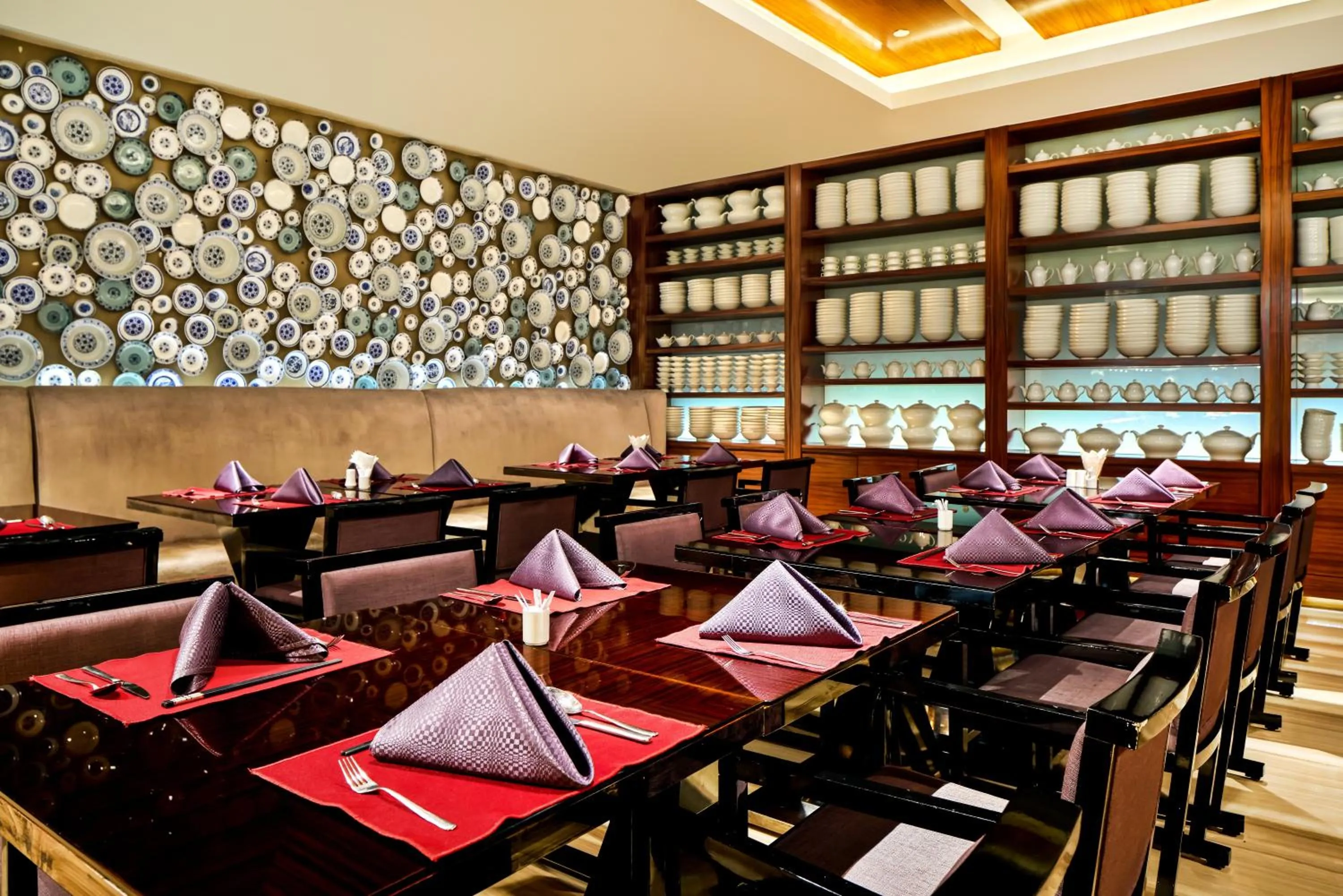 Restaurant/places to eat in Crowne Plaza Xi'an by IHG